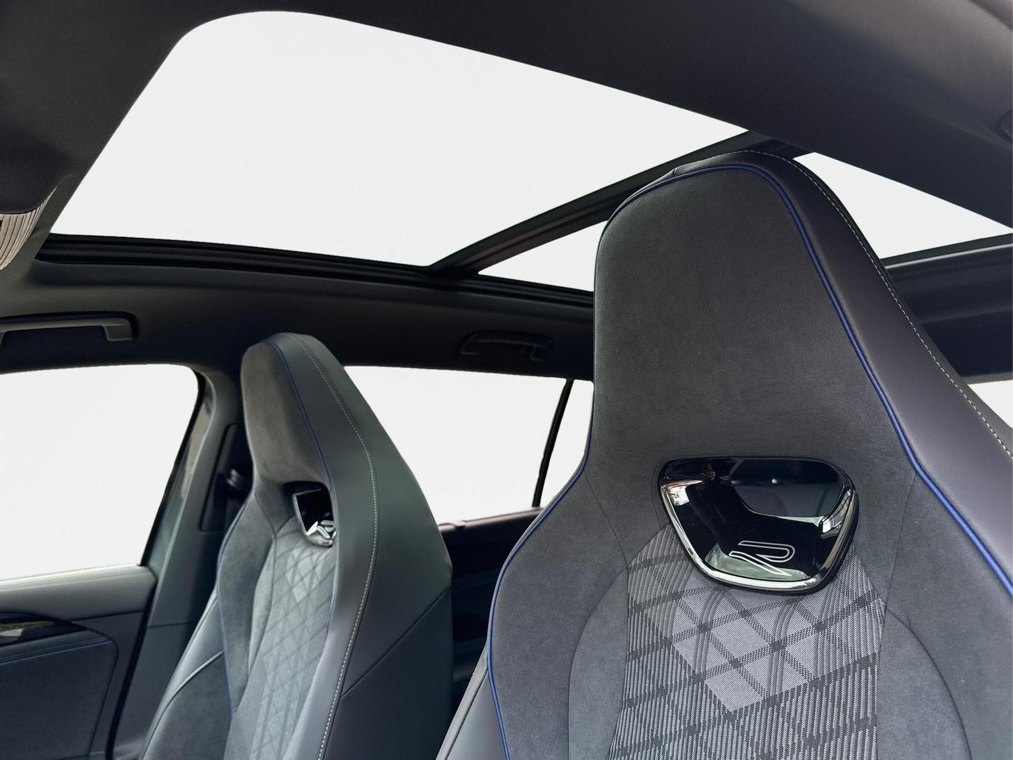 VW Tayron R-Line (2026) - Foto 18