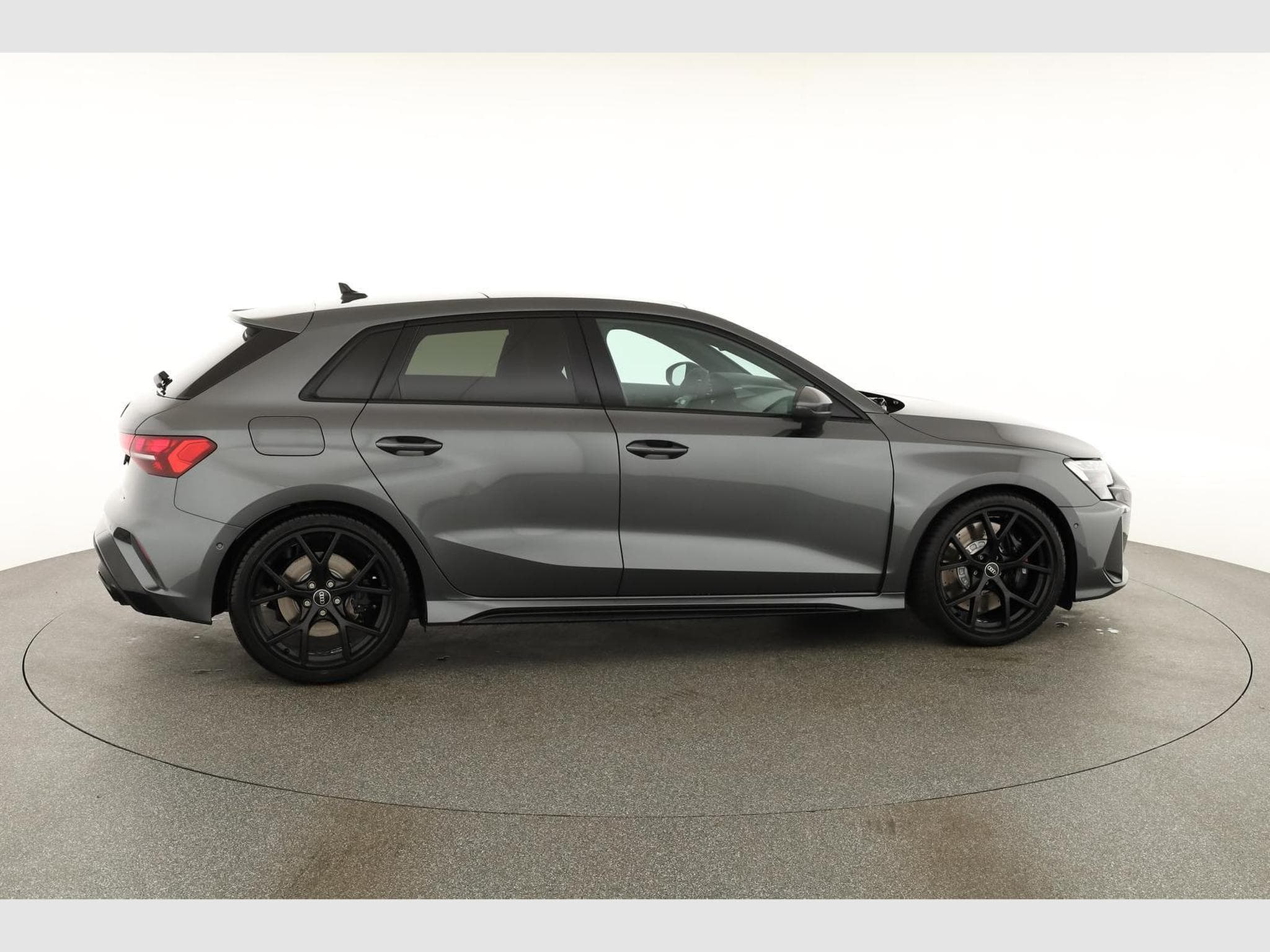 Audi RS3 Sportback 2.5 294 kW TFSI quattro (2026) - Photo 22