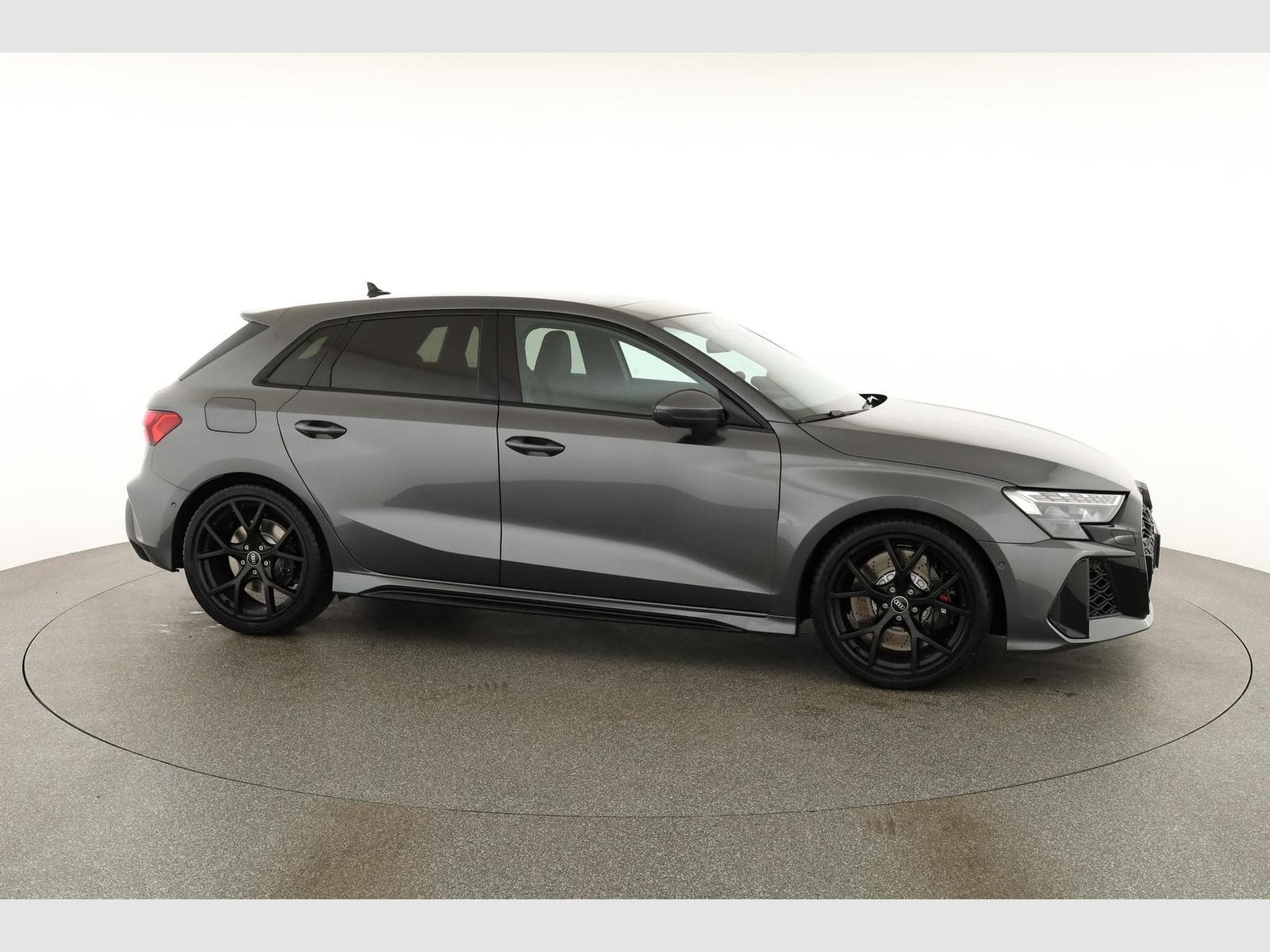 Audi RS3 Sportback 2.5 294 kW TFSI quattro (2026) - Photo 24