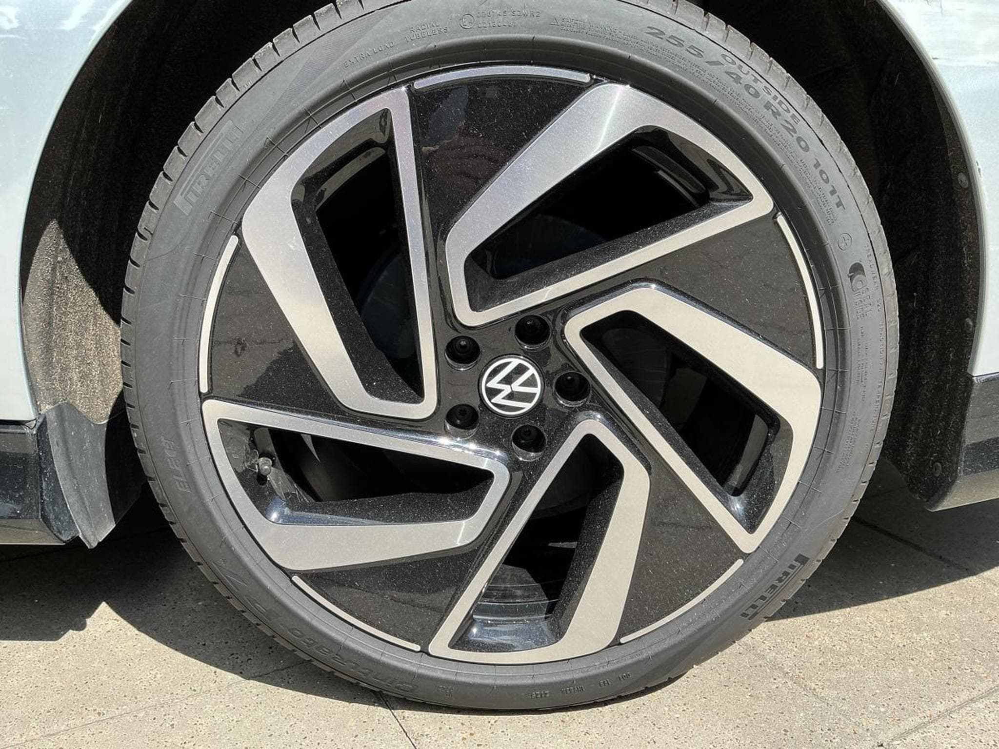 VW ID.7 Pro S Tourer (2025) - Photo 16