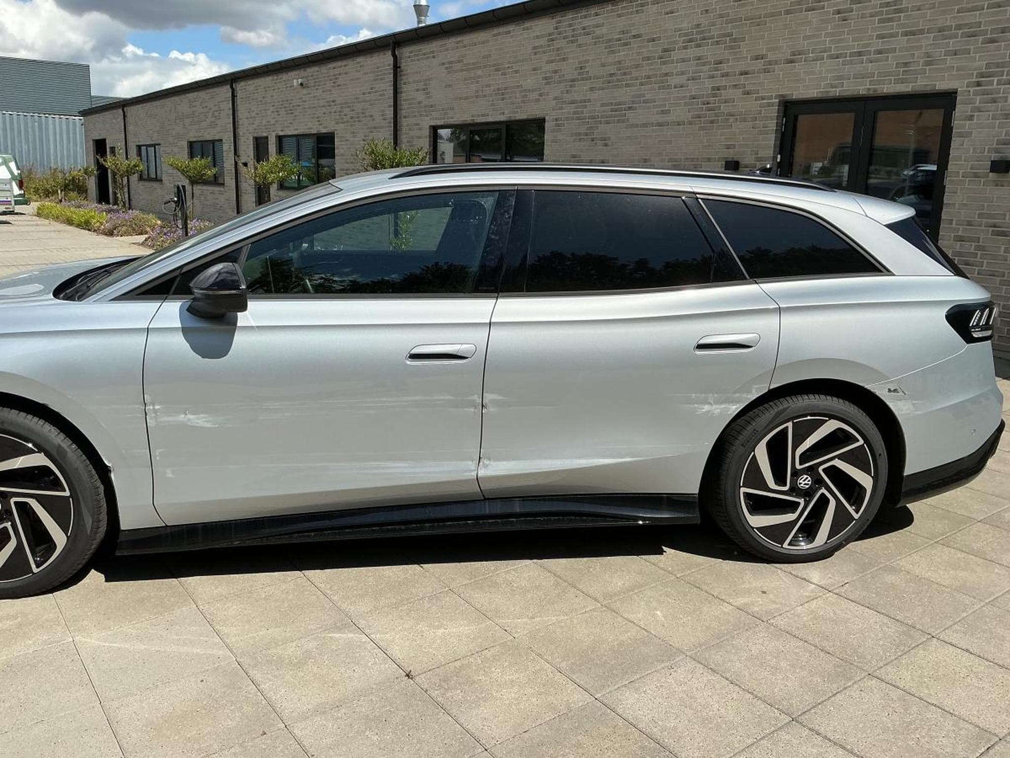 VW ID.7 Pro S Tourer (2025) - Photo 22
