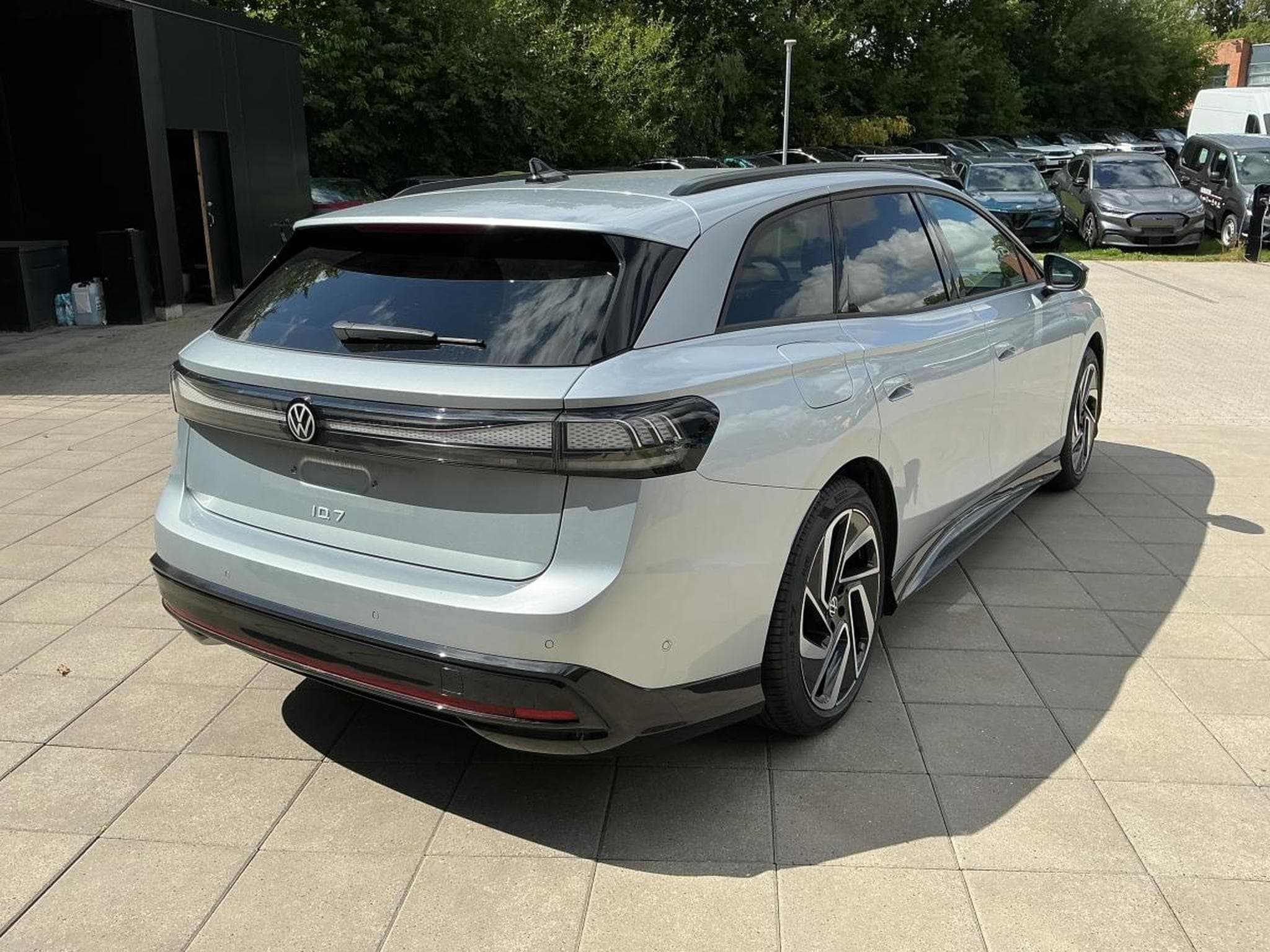 VW ID.7 Pro S Tourer (2025) - Photo 3
