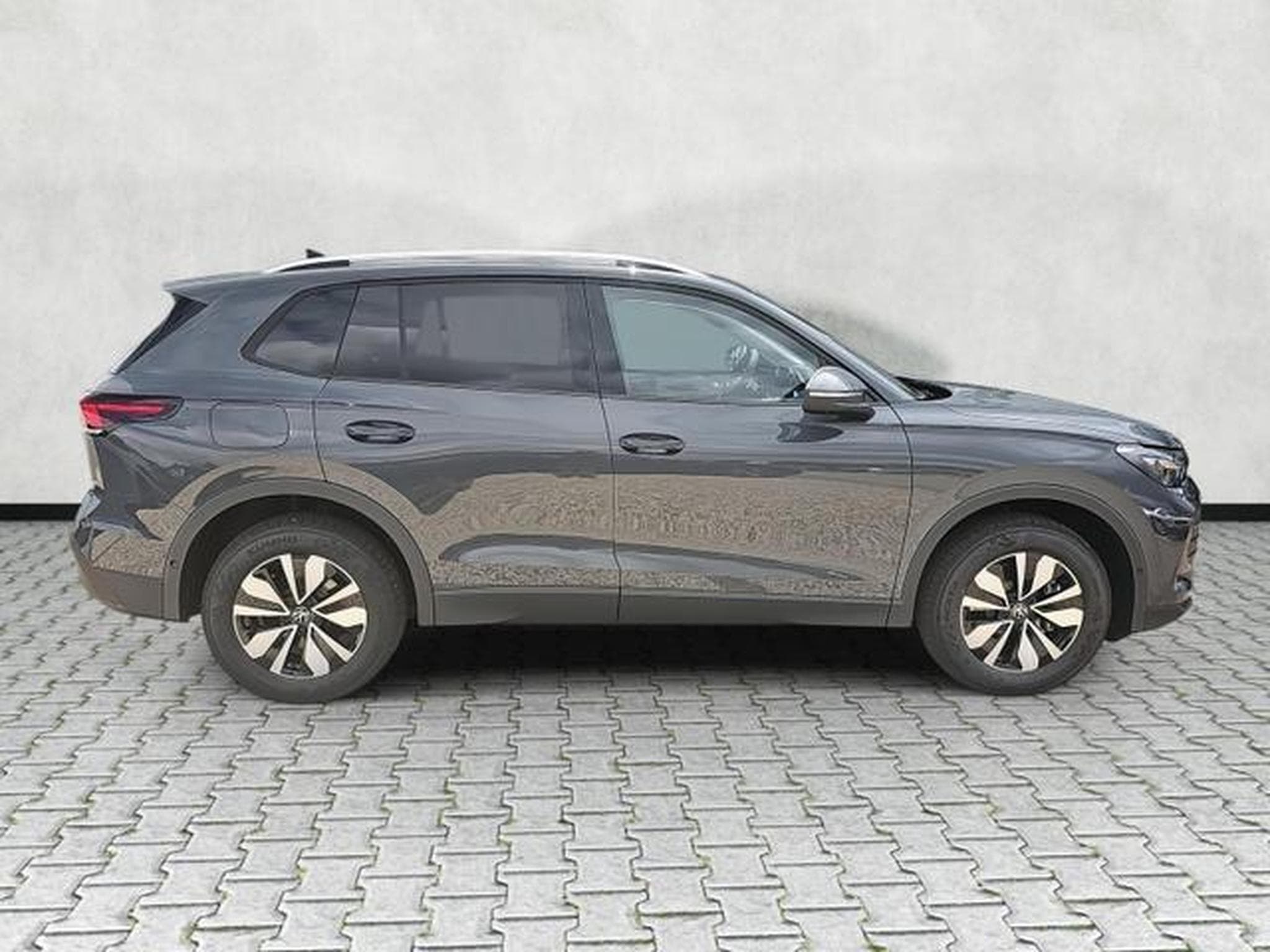 VW Tiguan 1.5 TSI eHybrid 150 kW Life (2026) - Photo 8