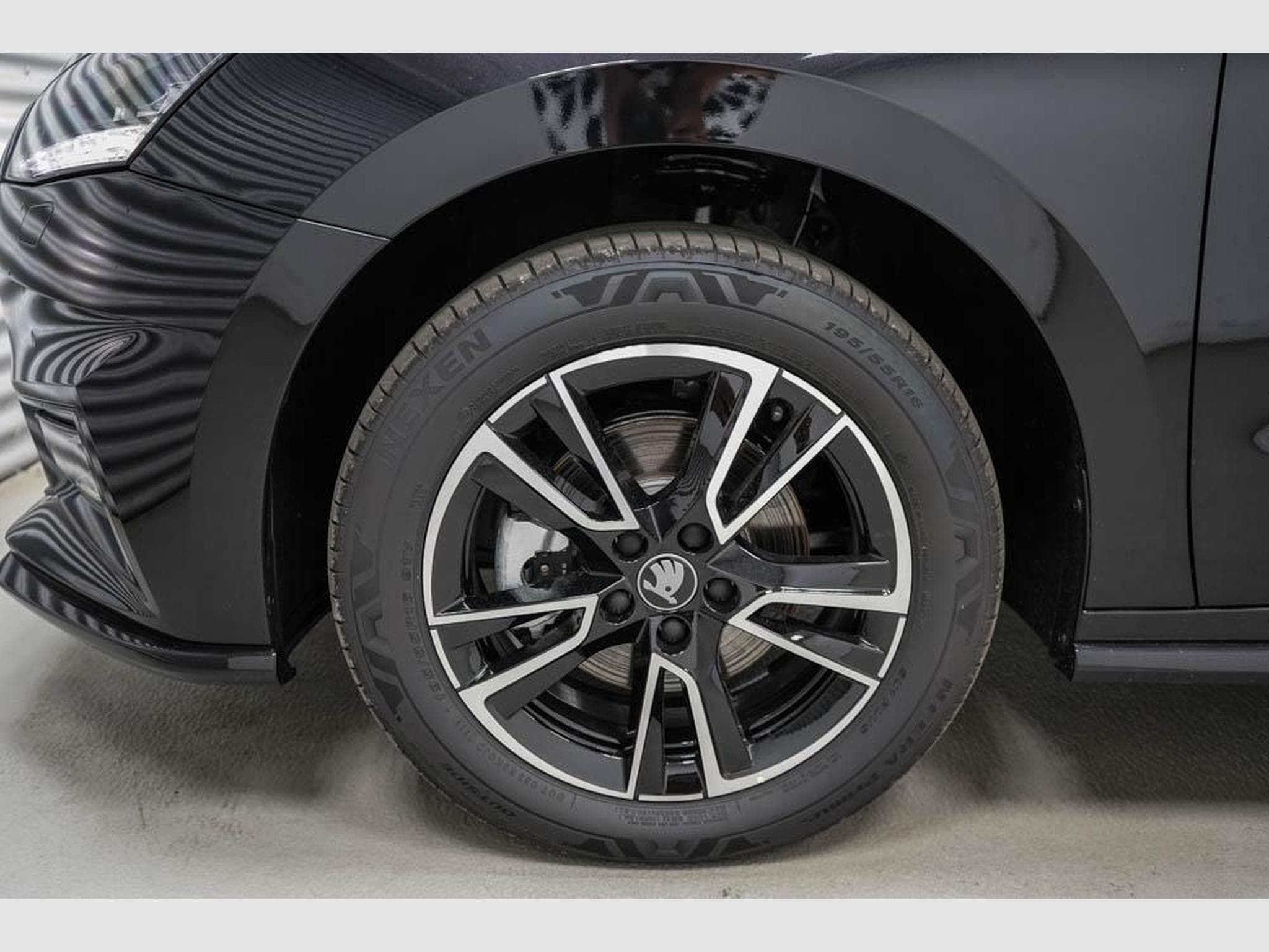 Skoda Fabia 1,0 TSI DSG (2026) - Photo 5