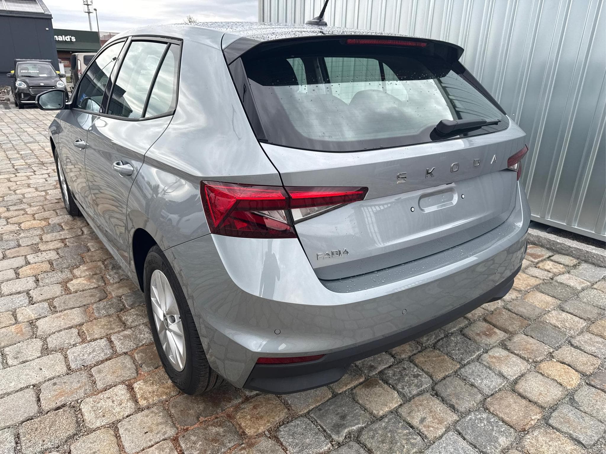 Skoda Fabia 130 Jahre 1.0 (2026) - Photo 4