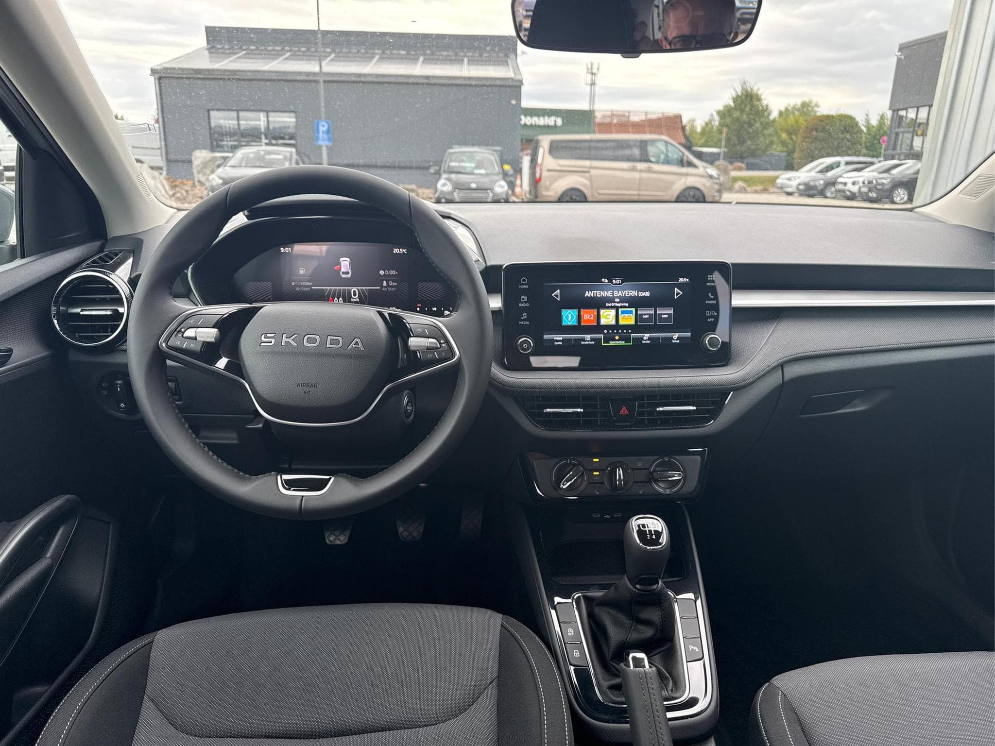 Skoda Fabia 130 Jahre 1.0 (2026) - Photo 5