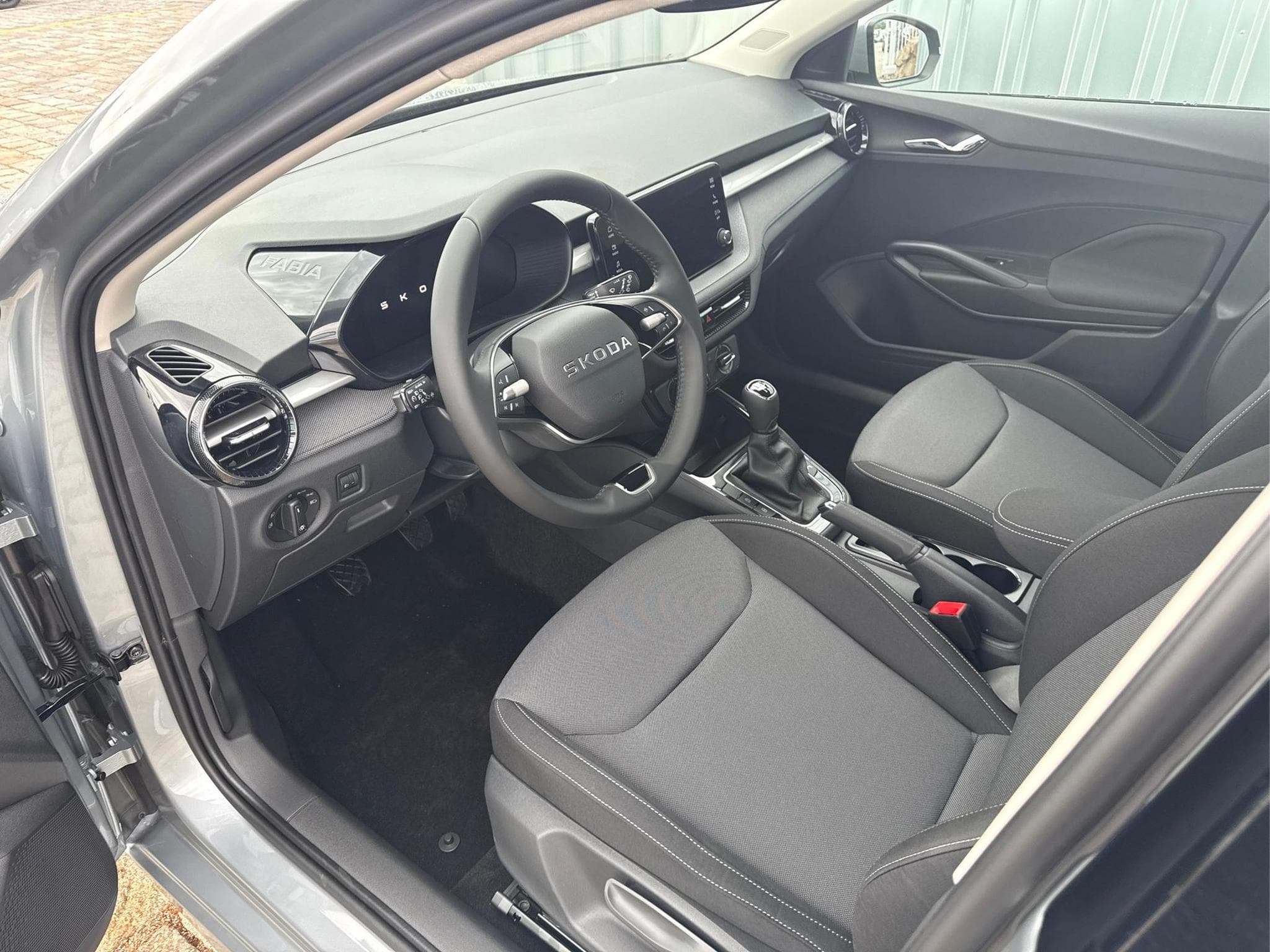 Skoda Fabia 130 Jahre 1.0 (2026) - Photo 6