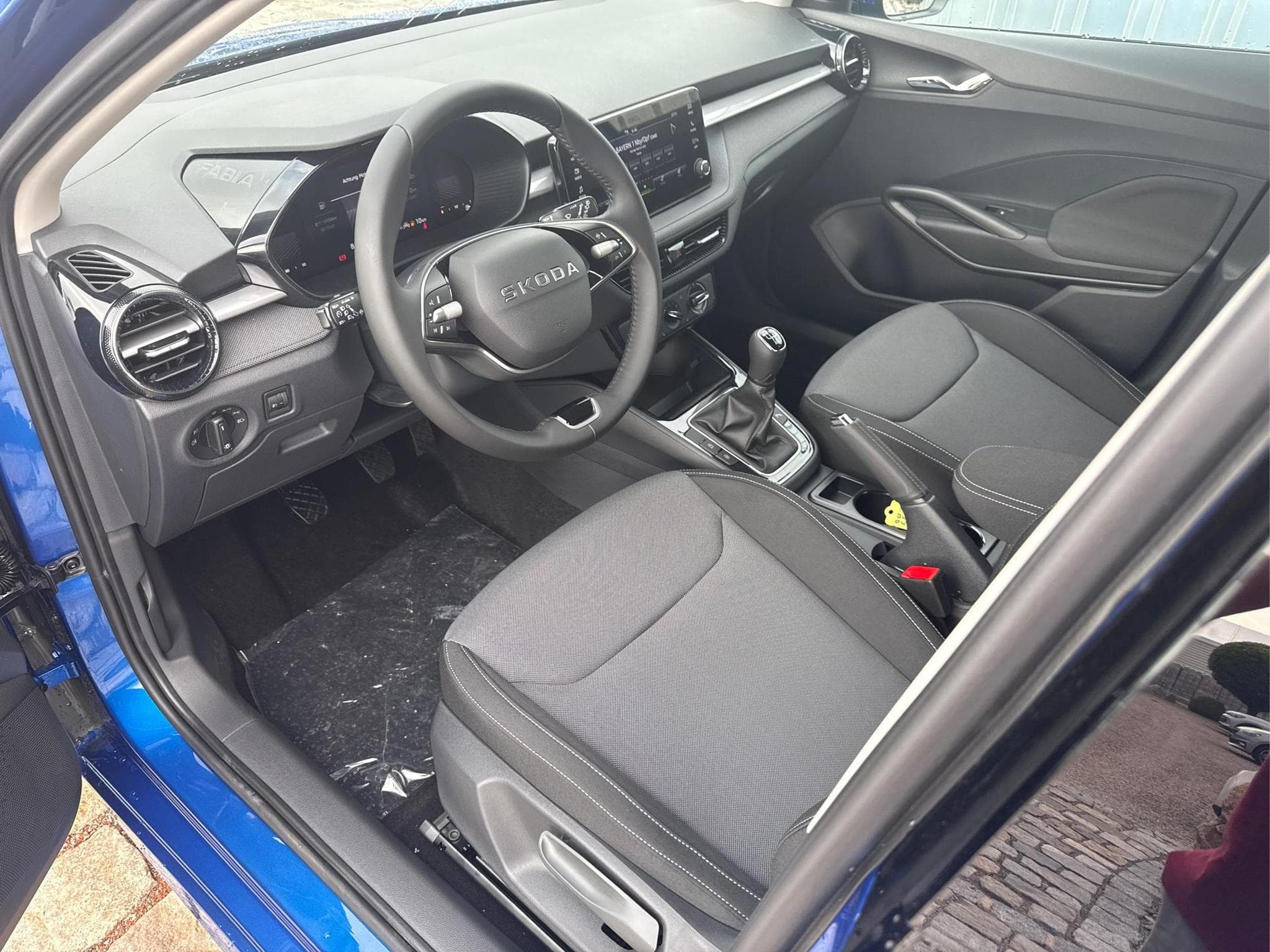 Skoda Fabia 130 Jahre 1.0 (2026) - Photo 6