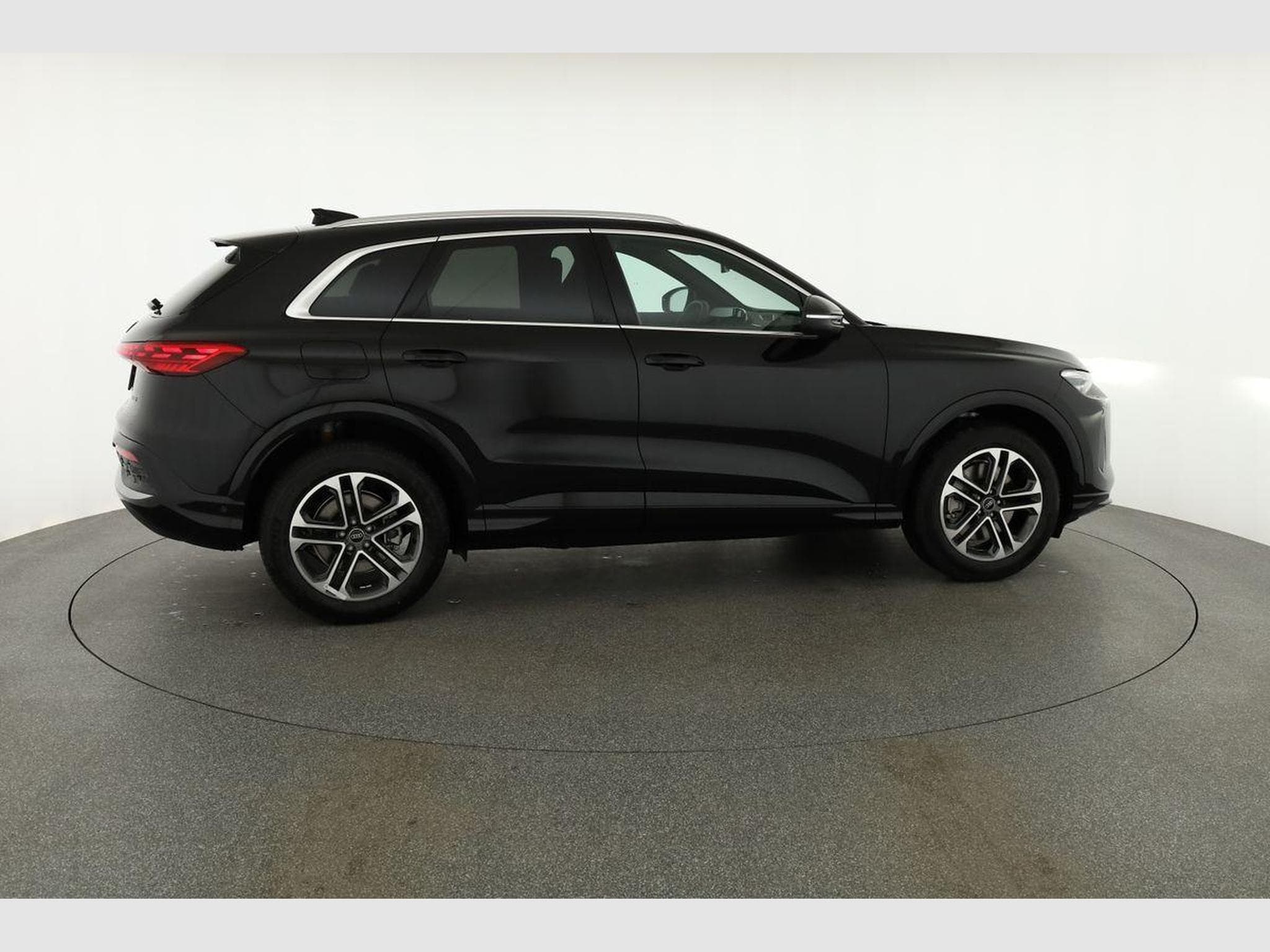 Audi Q5 2.0 TDI quattro 150 kW (2026) - Photo 20