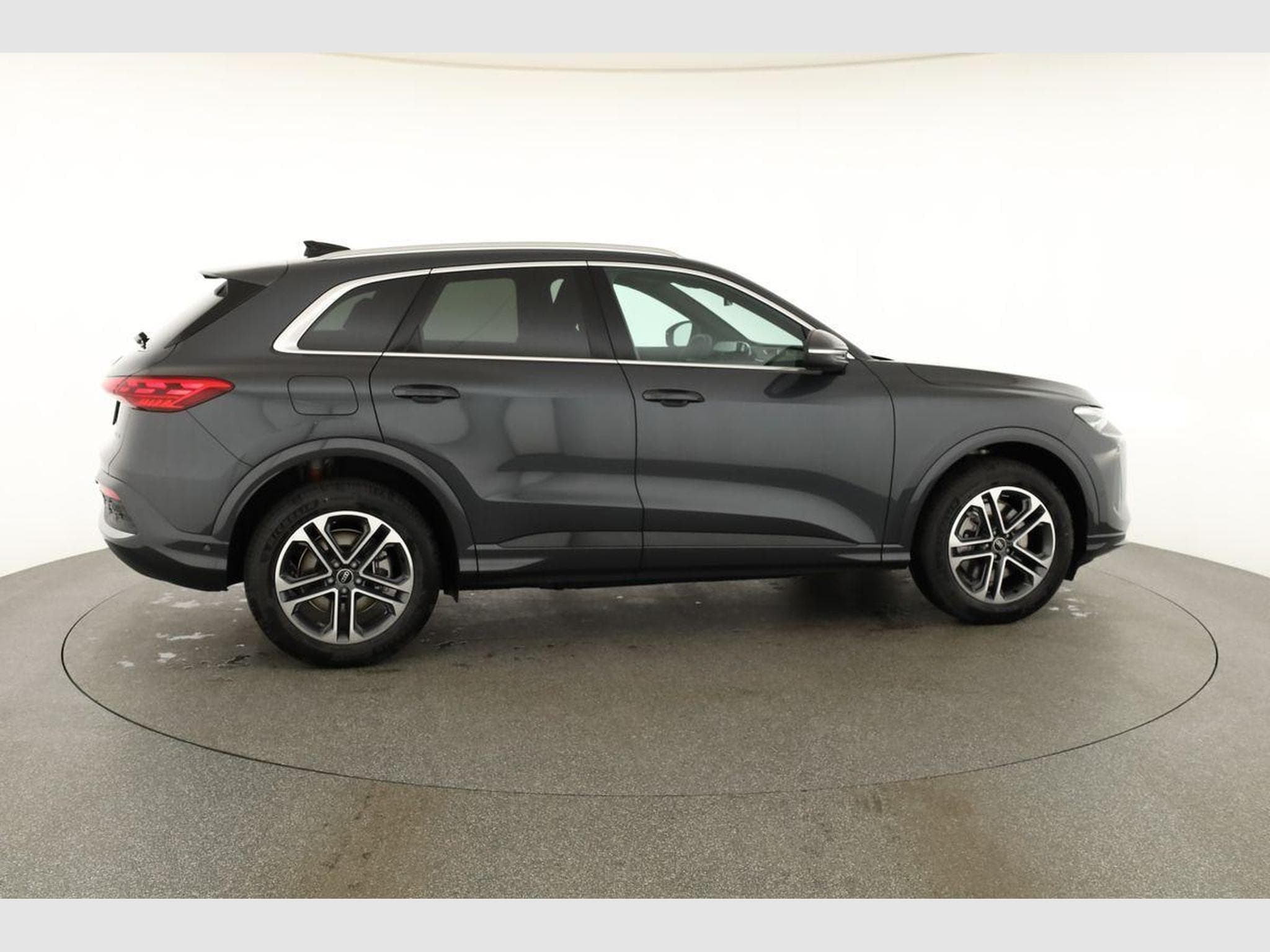 Audi Q5 2.0 TDI quattro 150 kW (2026) - Photo 22