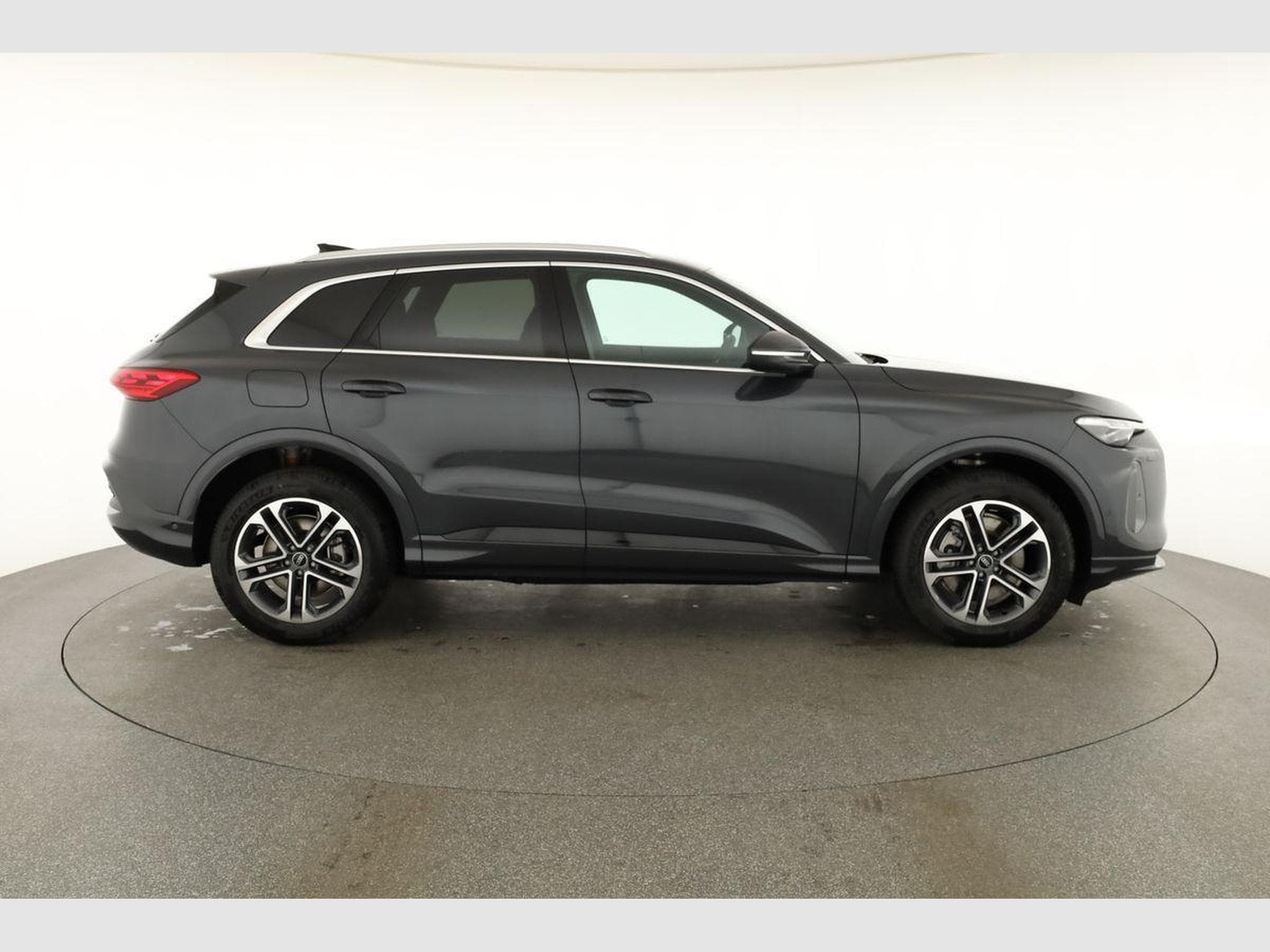 Audi Q5 2.0 TDI quattro 150 kW (2026) - Photo 23