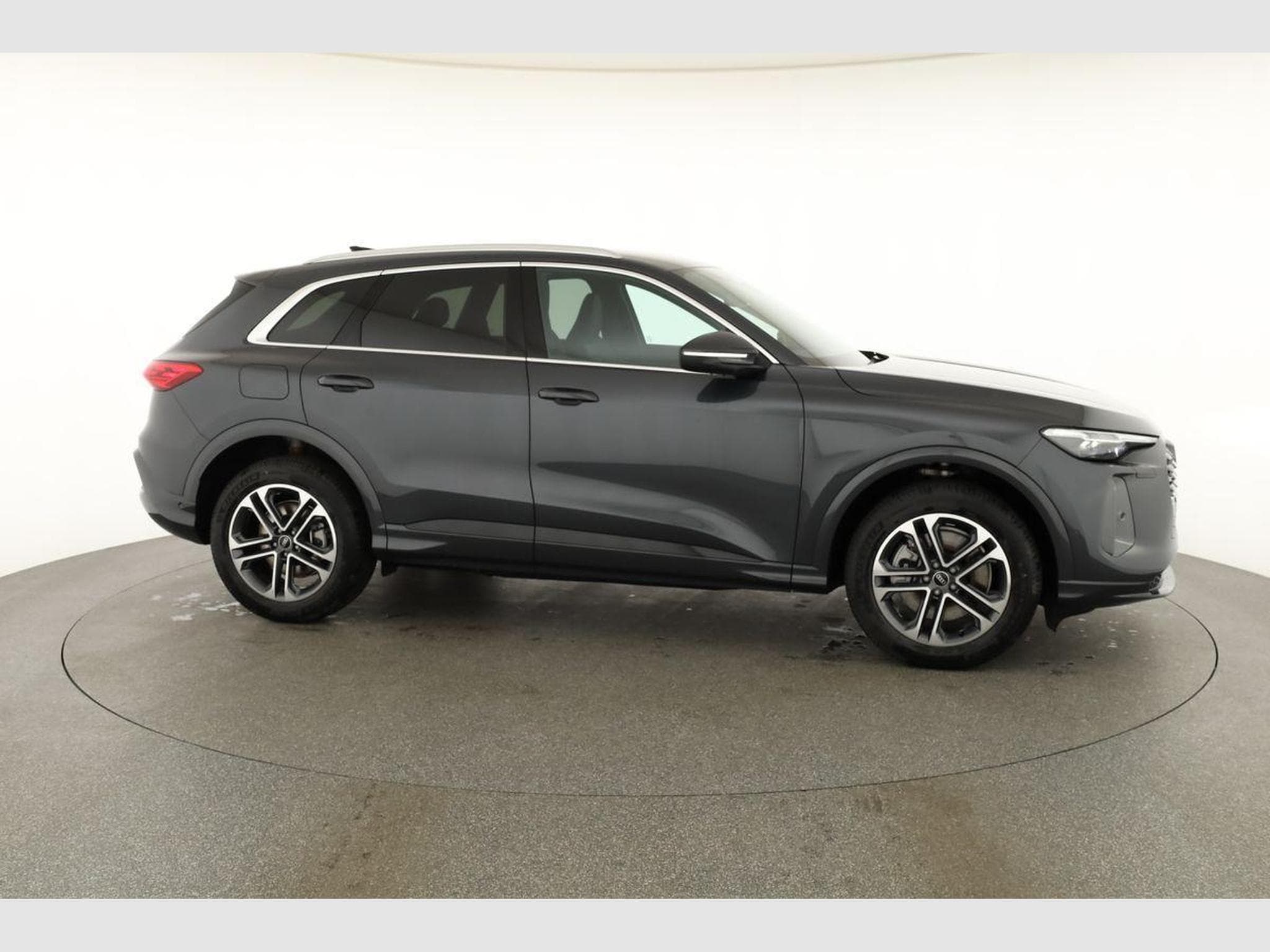 Audi Q5 2.0 TDI quattro 150 kW (2026) - Photo 24