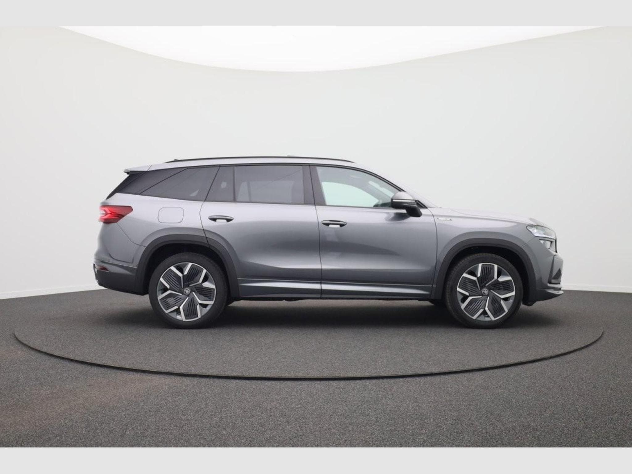 Skoda Kodiaq Sportline 1.5 TSI (2026) - Photo 6