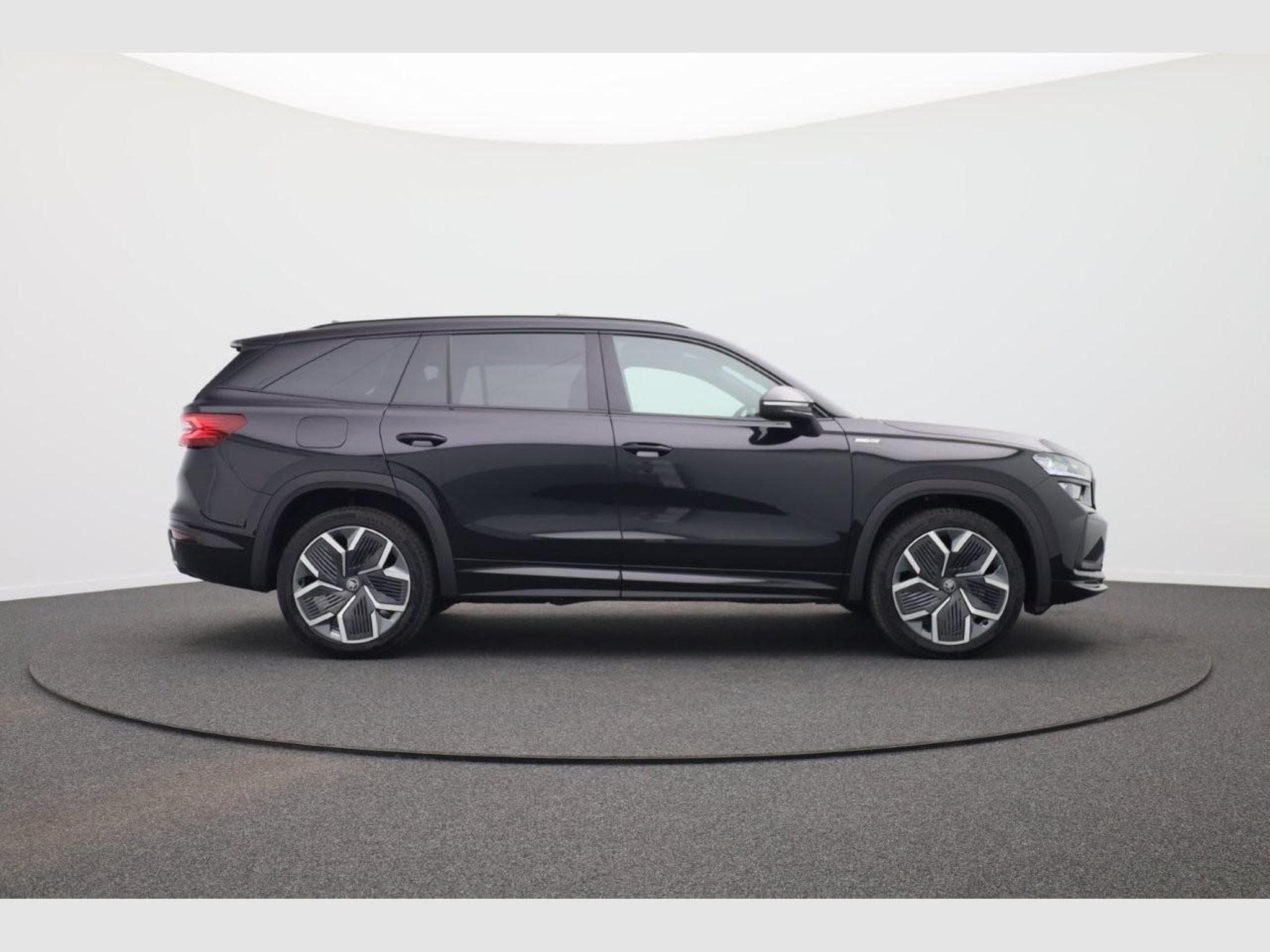 Skoda Kodiaq Sportline 1.5 TSI (2026) - Photo 6