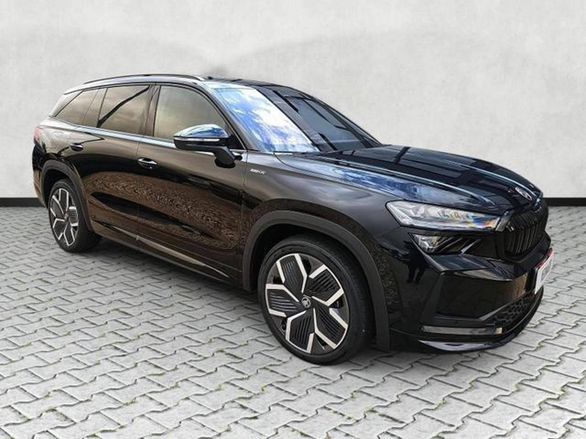 Skoda Kodiaq 2.0 TDI 142kW 4x4 Sportline (2026) - Photo 1