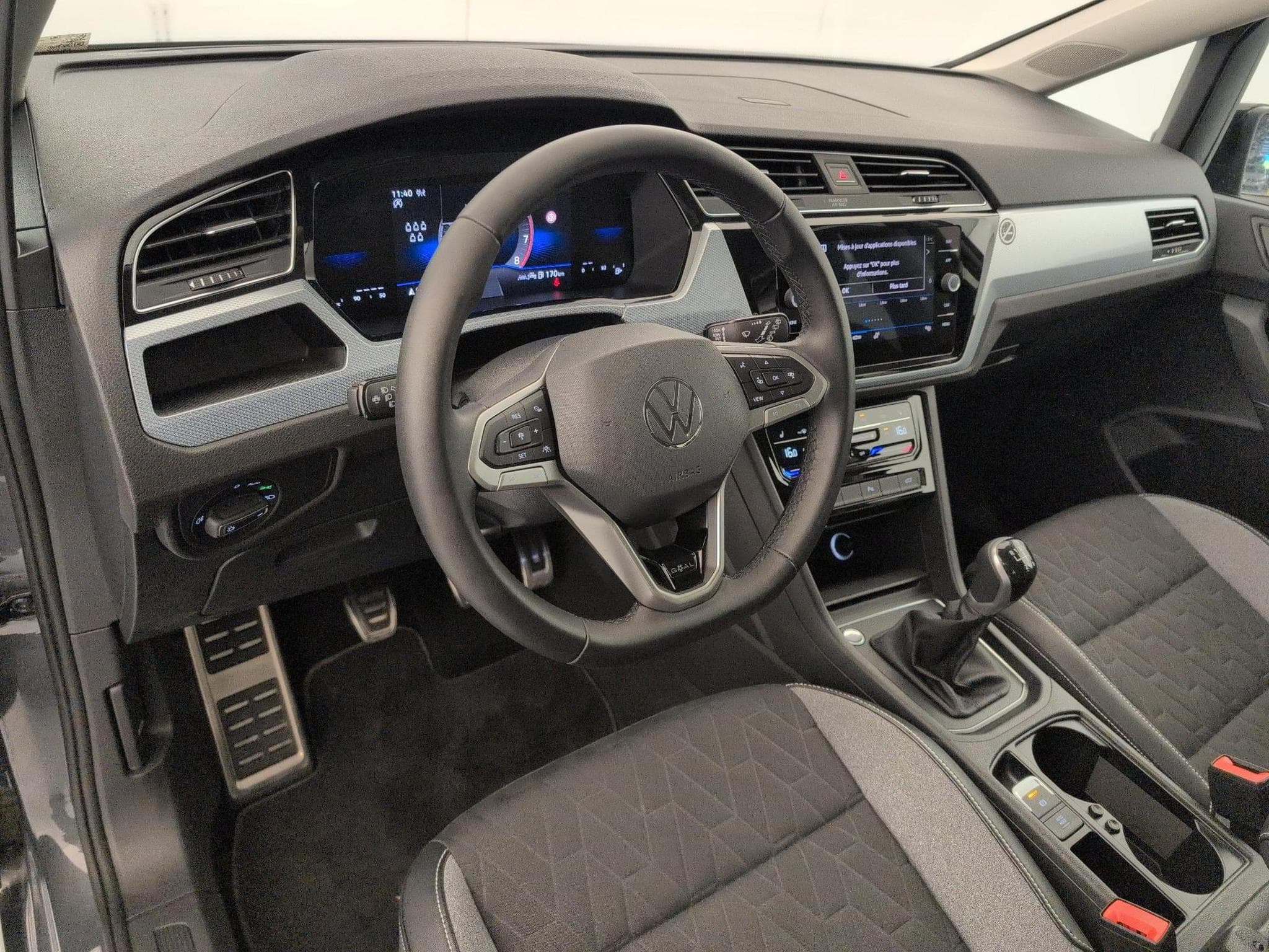 VW Touran VW Edition 7pl (2025) - Photo 15