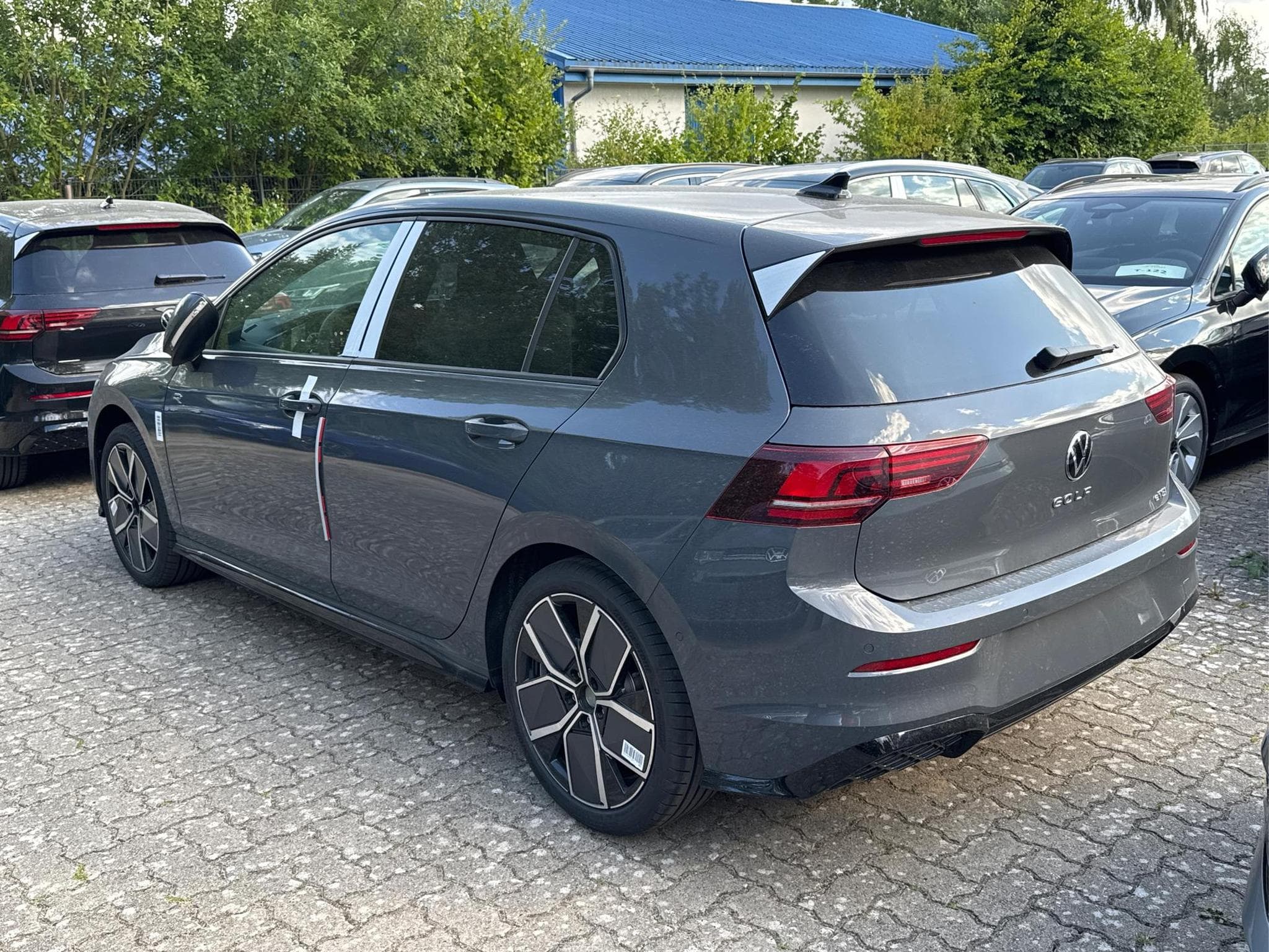 VW Golf R-Line Limited (2026) - Photo 3
