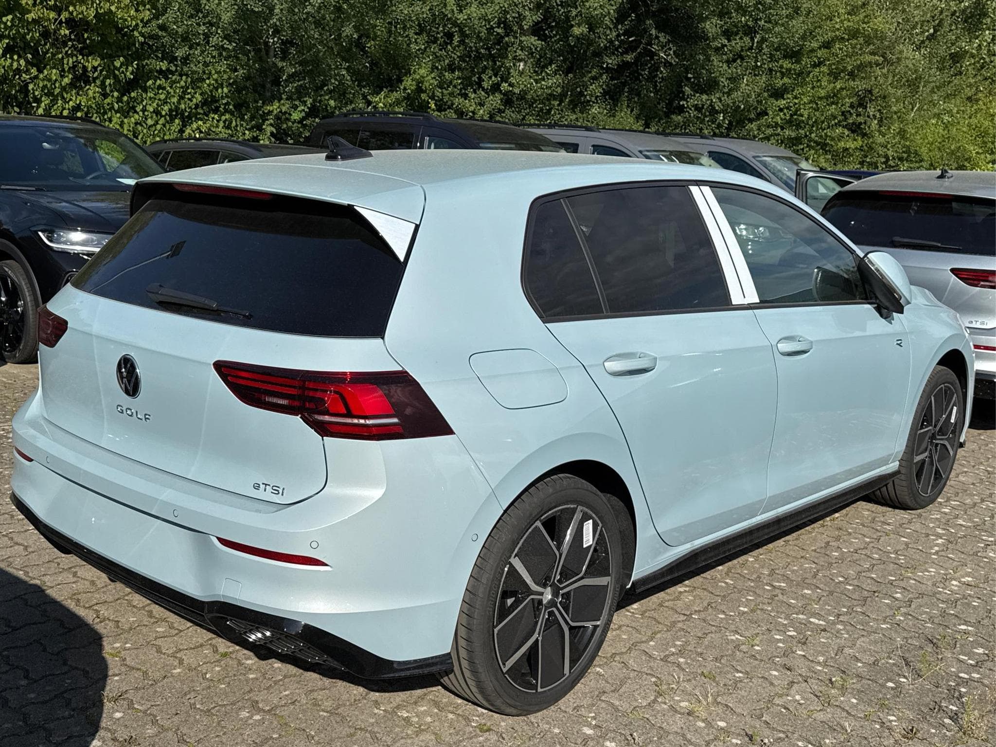 VW Golf R-Line Limited (2026) - Photo 4