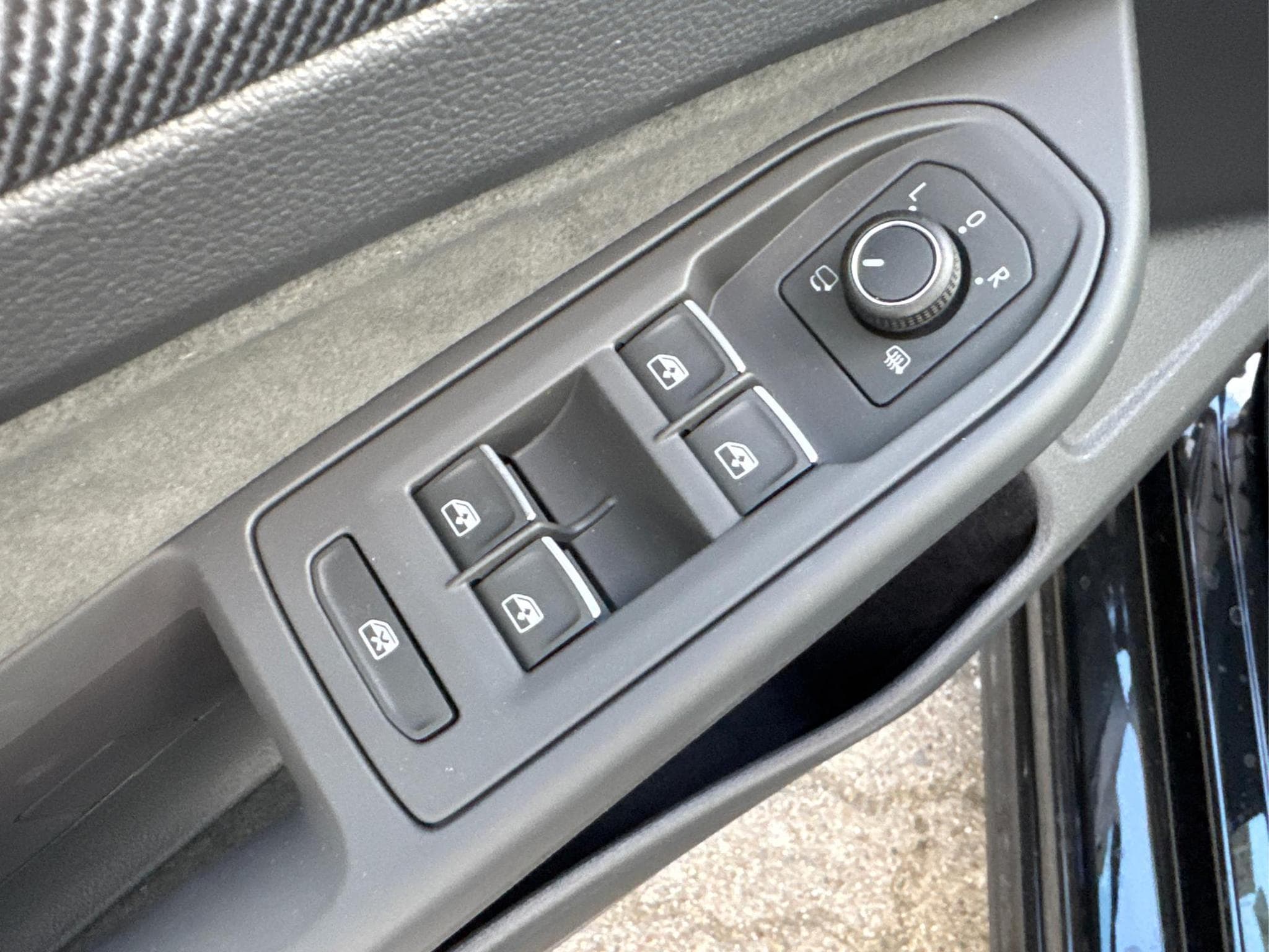 VW Golf R-Line Limited (2026) - Photo 11