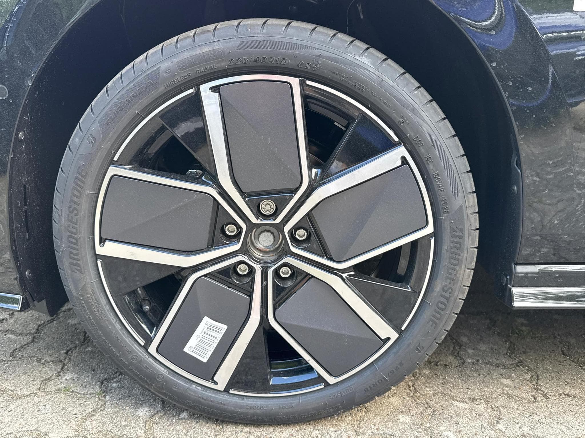 VW Golf R-Line Limited (2026) - Photo 8