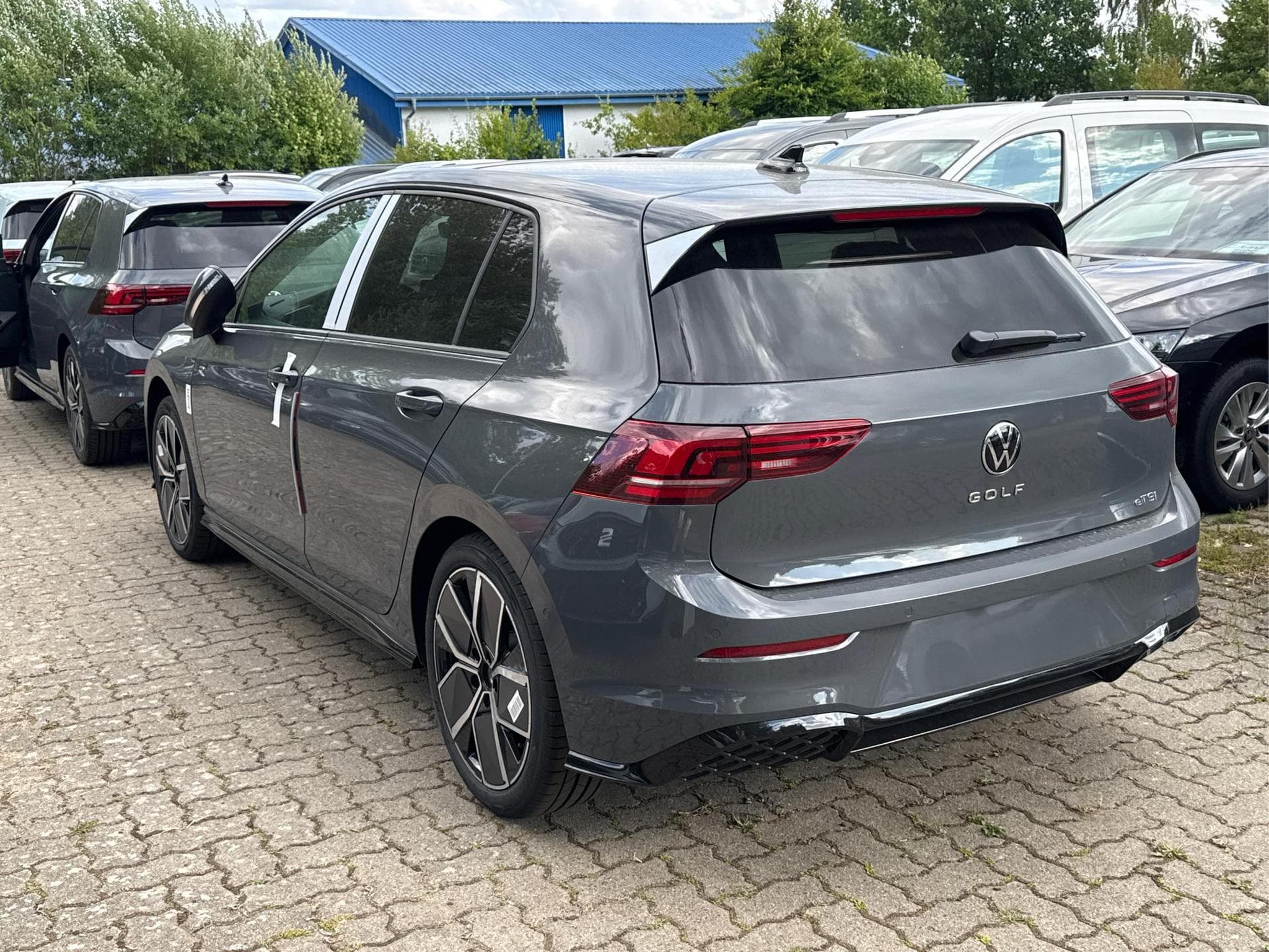 VW Golf R-Line Limited (2026) - Photo 3