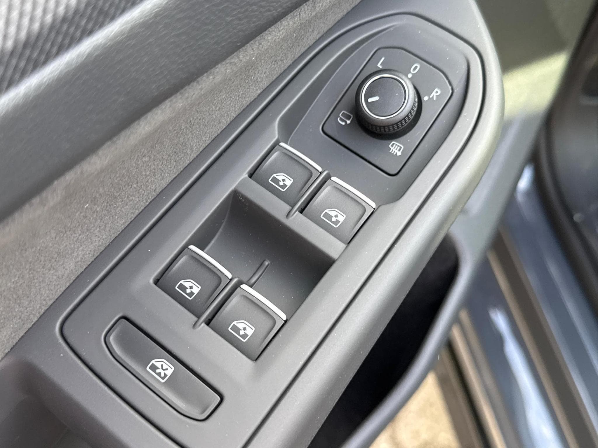 VW Golf R-Line Limited (2026) - Photo 11