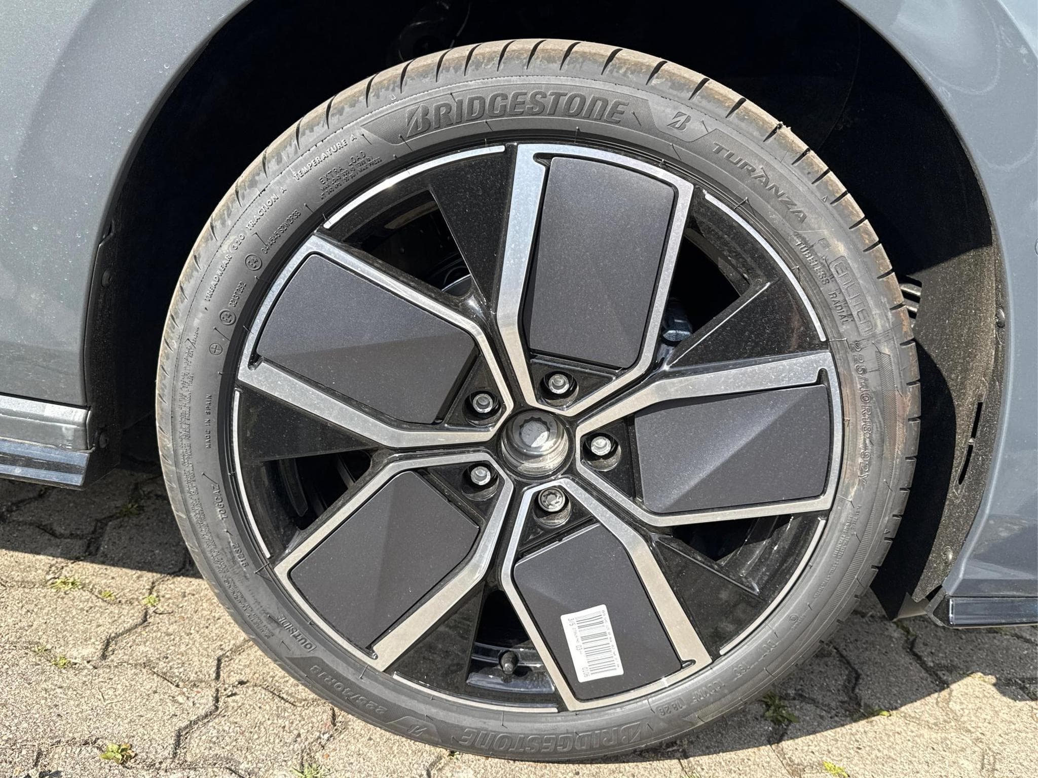 VW Golf R-Line Limited (2026) - Photo 8