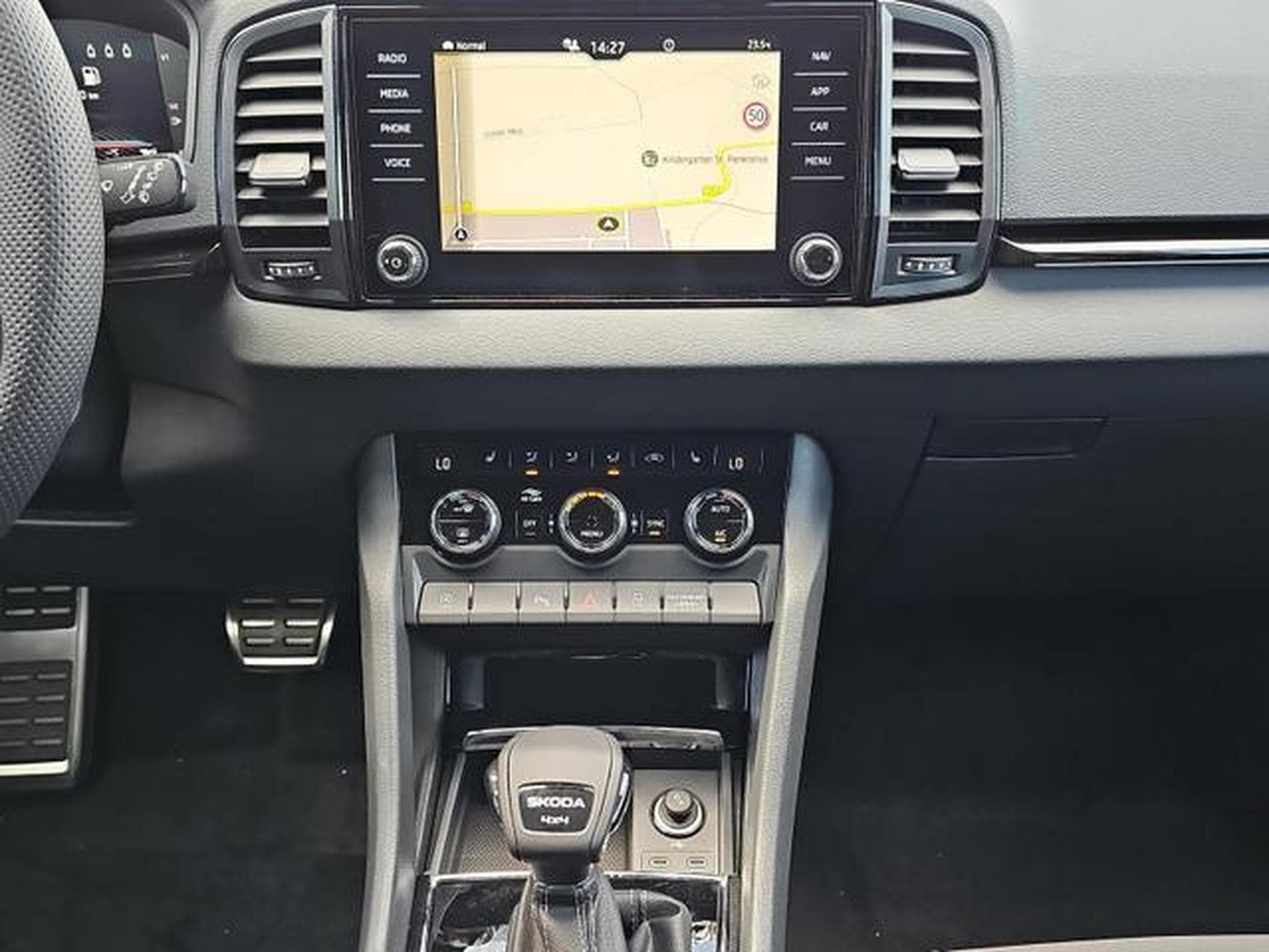 Skoda Karoq Sportline 4x4 (2026) - Photo 11