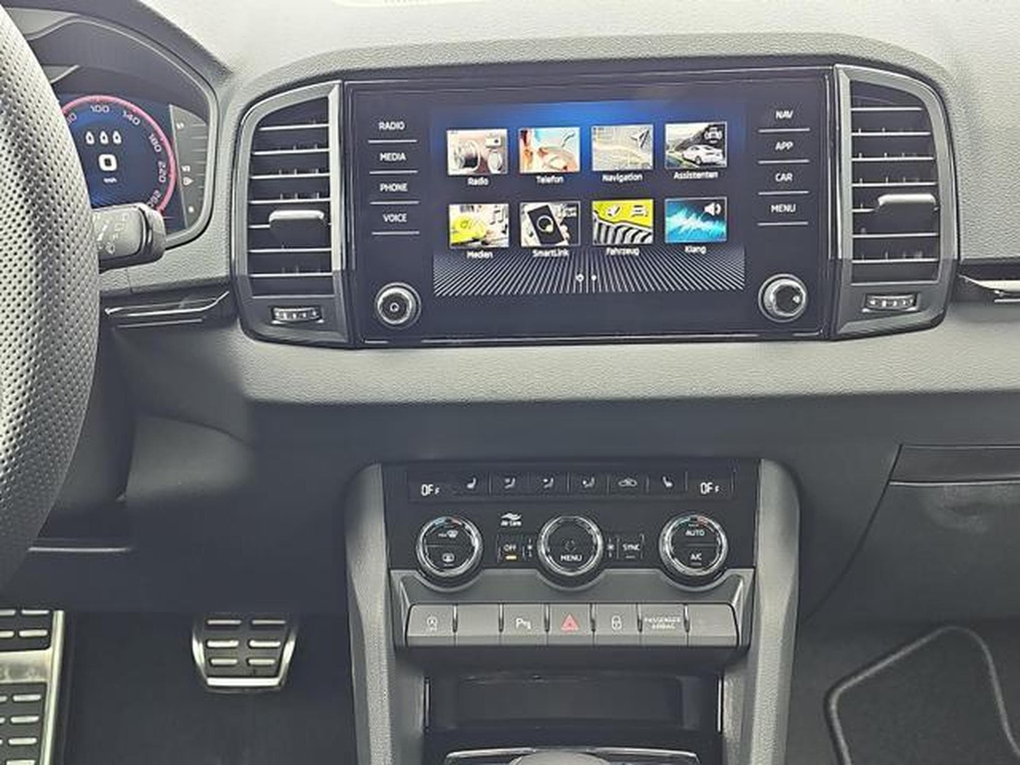 Skoda Karoq Sportline (2026) - Photo 12