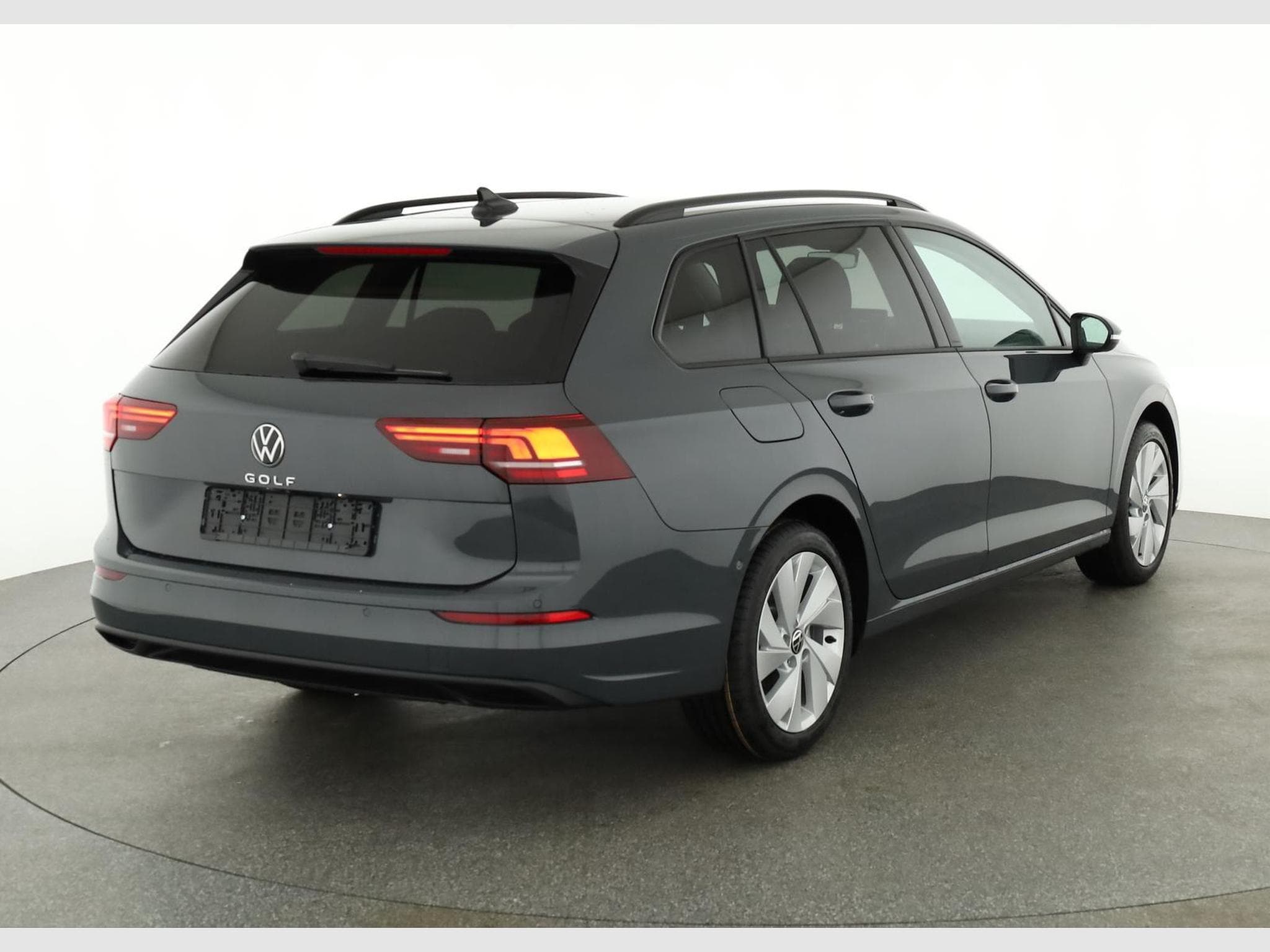 VW Golf Variant 1.5 TSI 110 kW (2026) - Photo 1