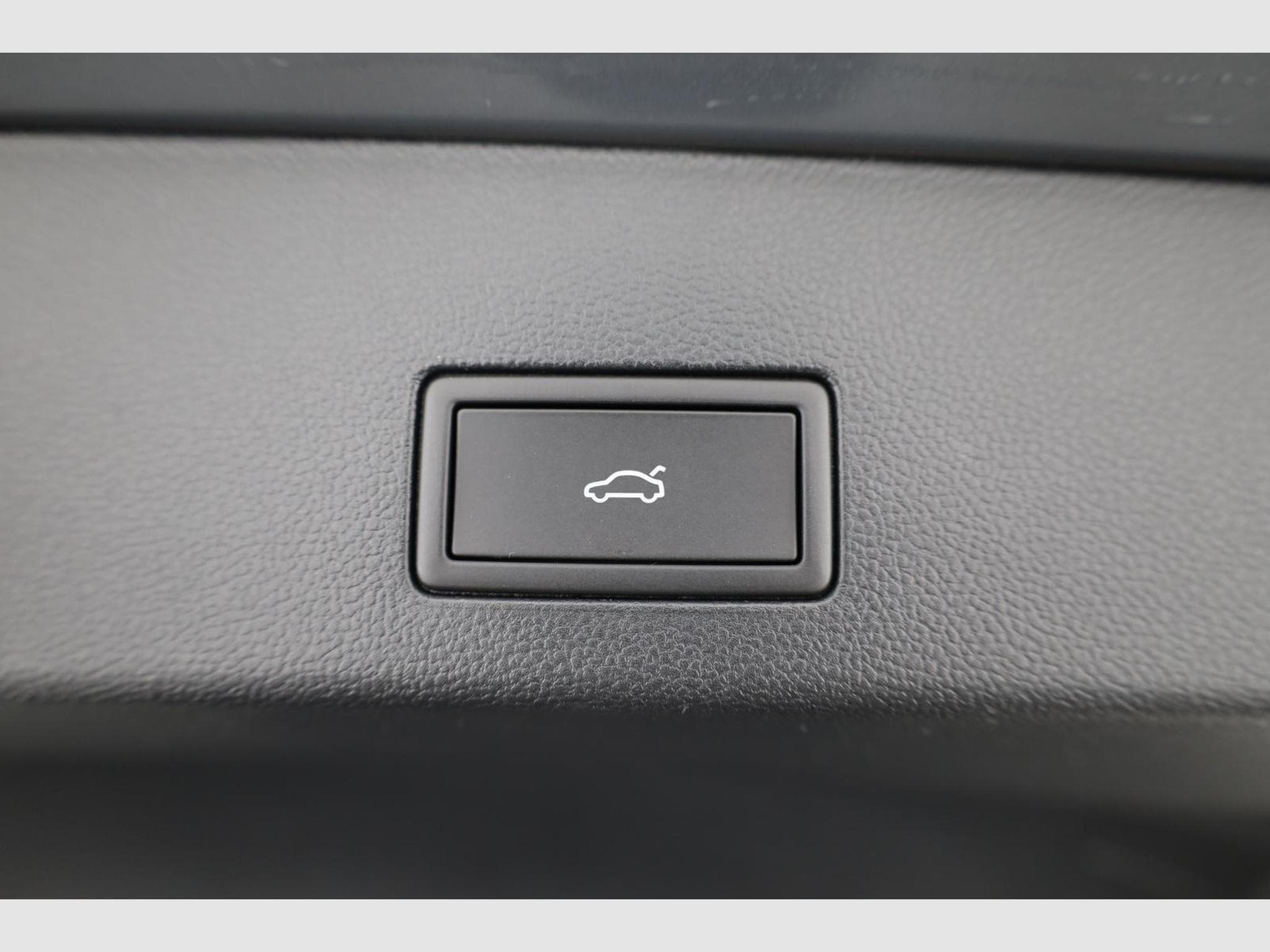 VW Golf Variant 1.5 TSI 110 kW (2026) - Photo 12