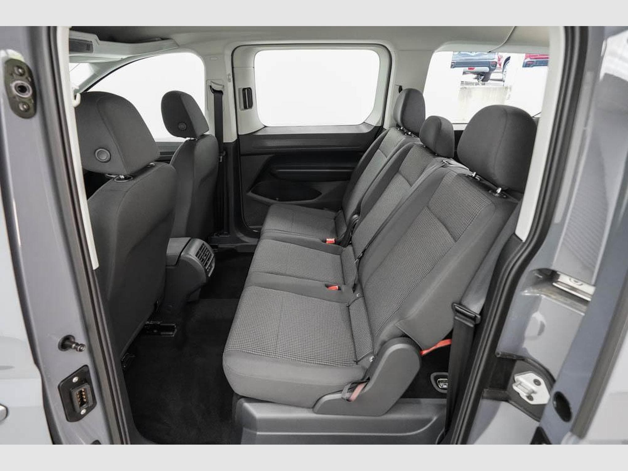 VW Caddy 2,0 TDI DSG (2026) - Foto 16