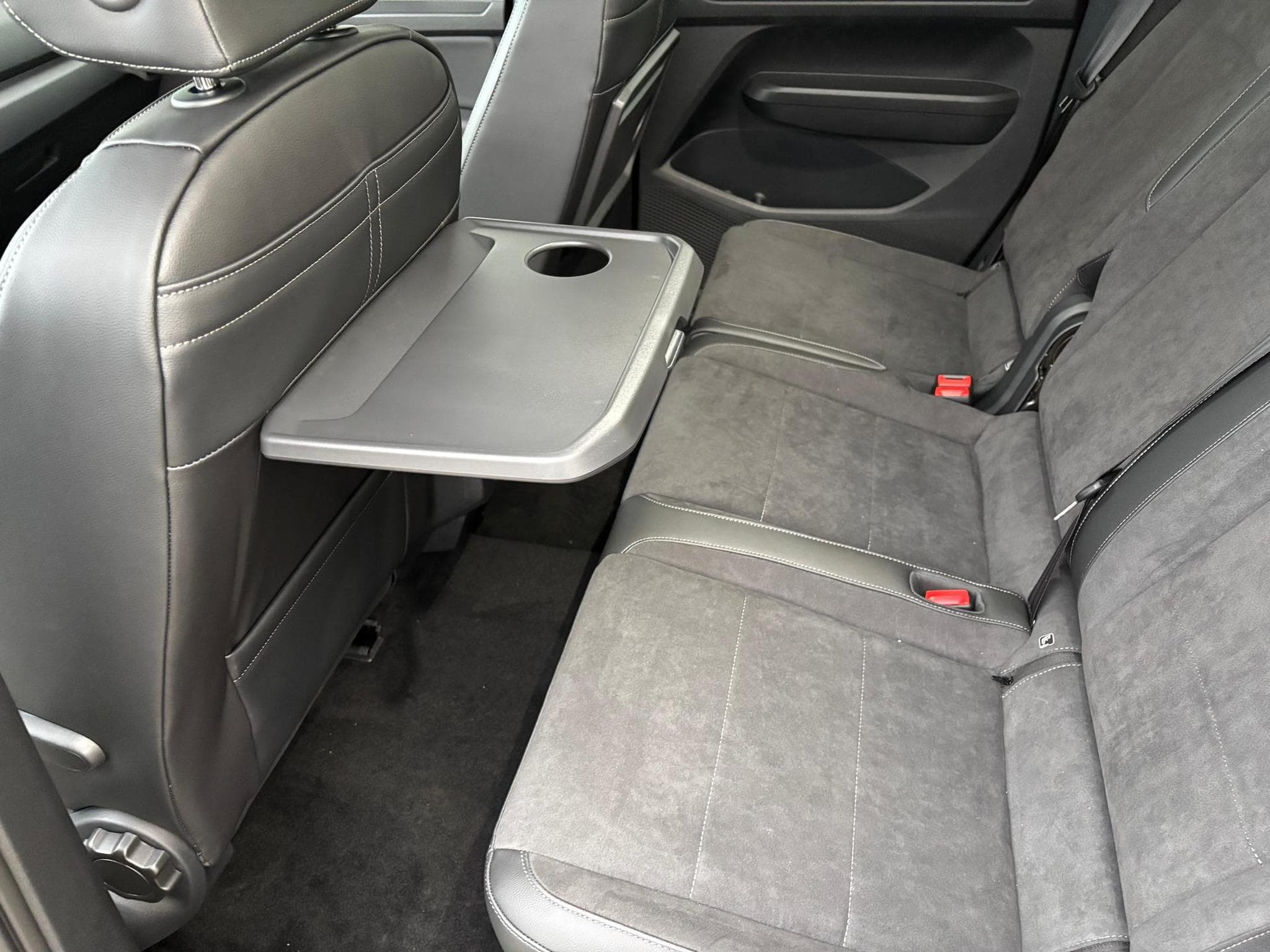 VW Caddy Style (2026) - Foto 18