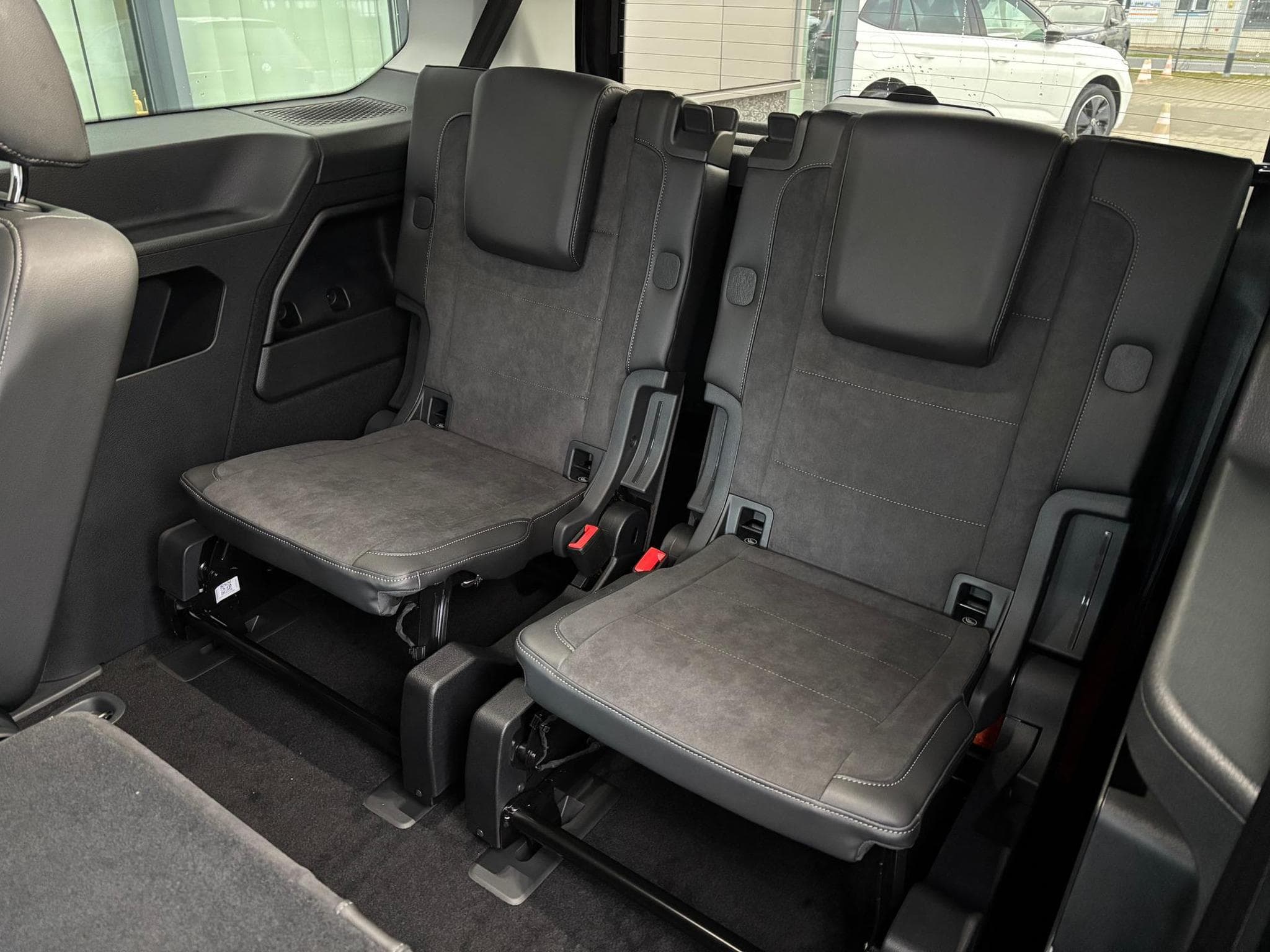 VW Caddy Style (2026) - Foto 9
