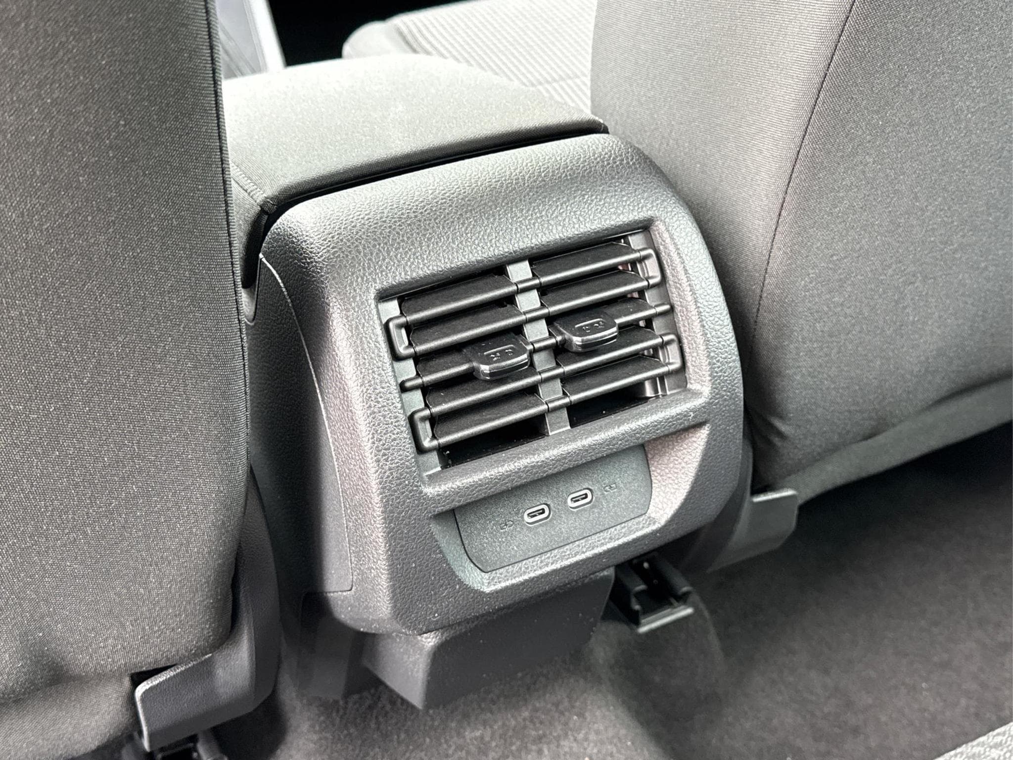 VW Caddy Caddy Maxi (2026) - Foto 16