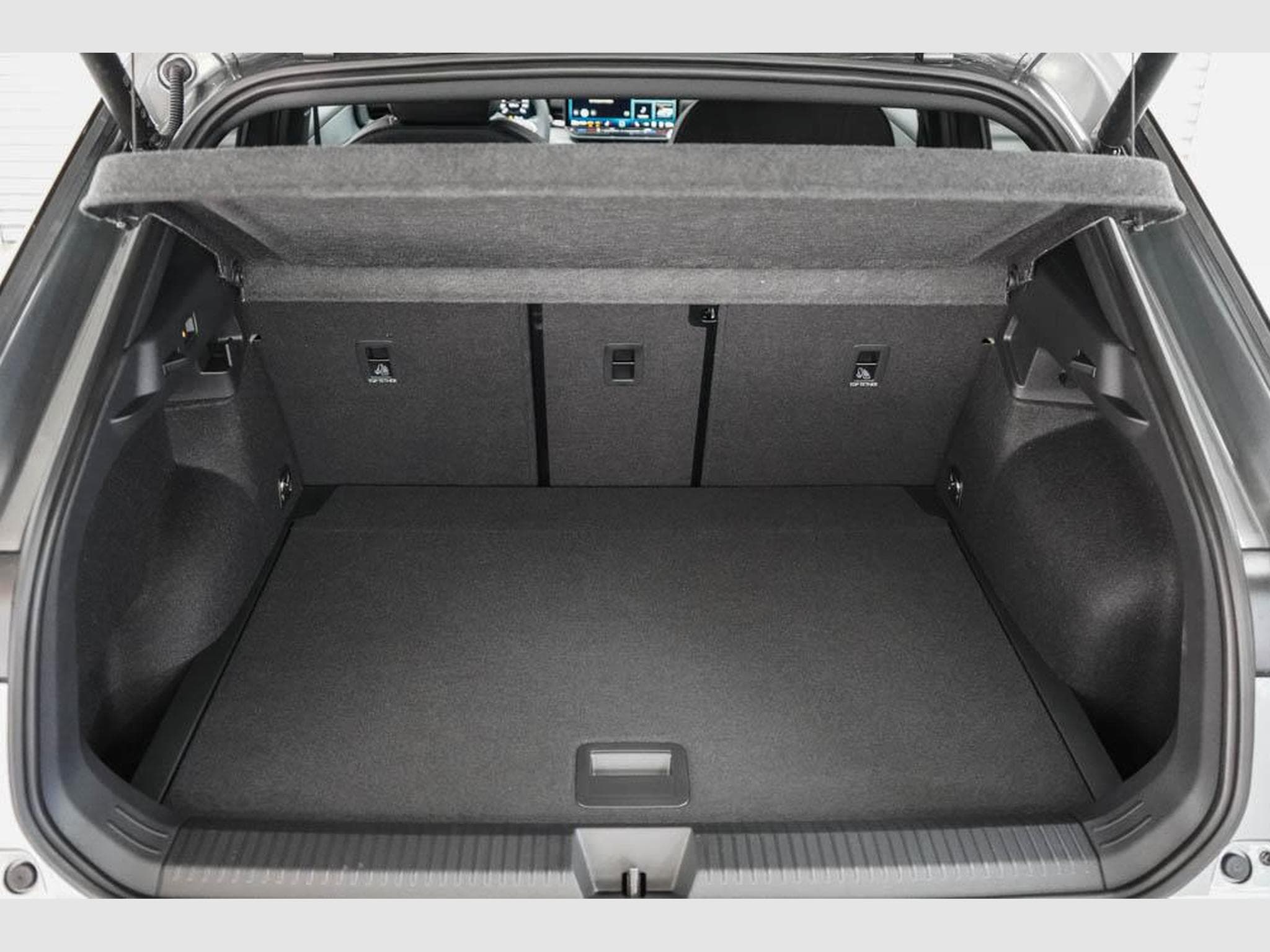 VW T-Roc neuer 1,5 eTSI (2026) - Foto 19