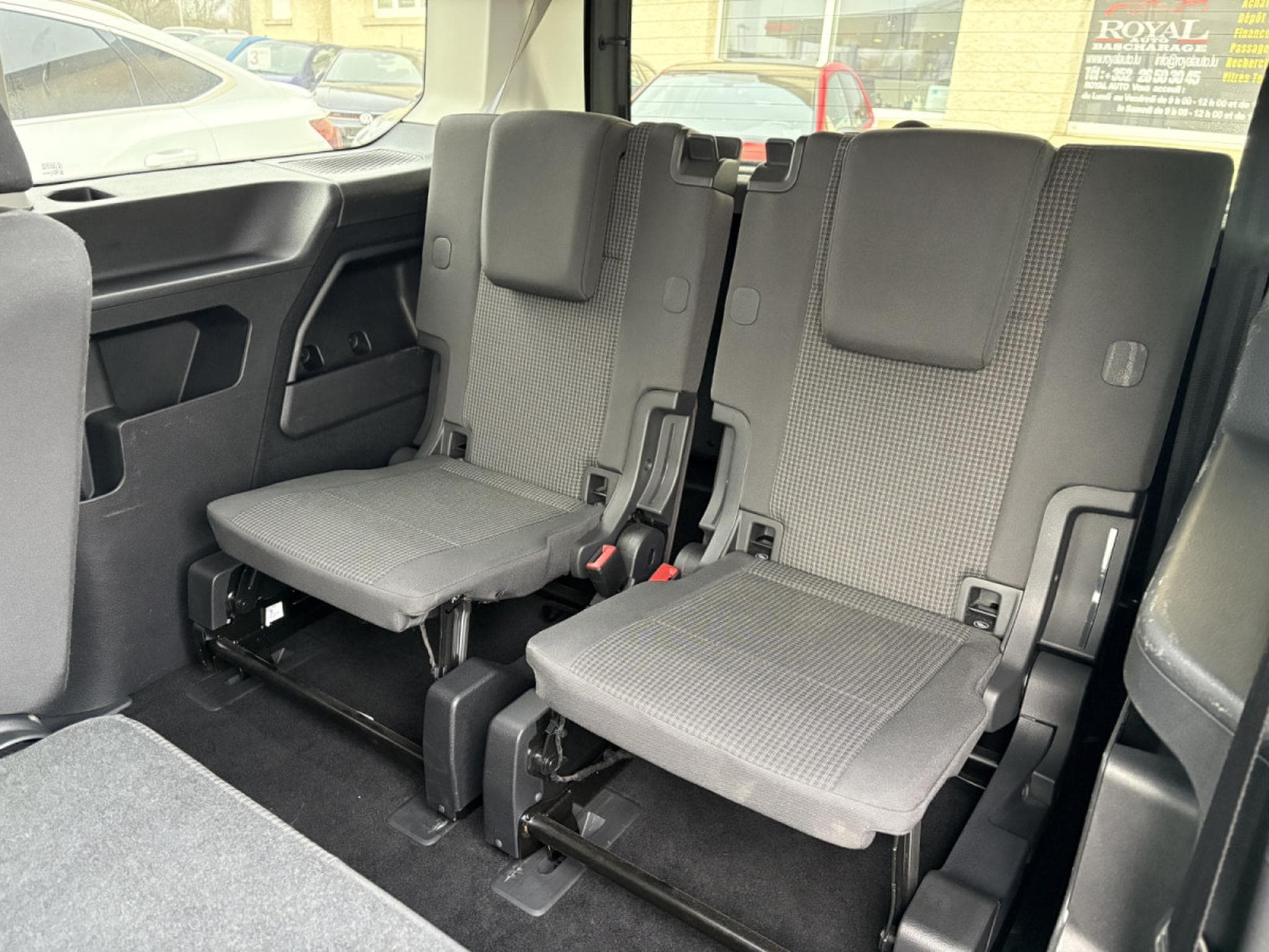 VW Caddy 1.5 TSI 114 CV 7 PLACES * GARANTIE 36 MOIS * (2023) - Photo 8