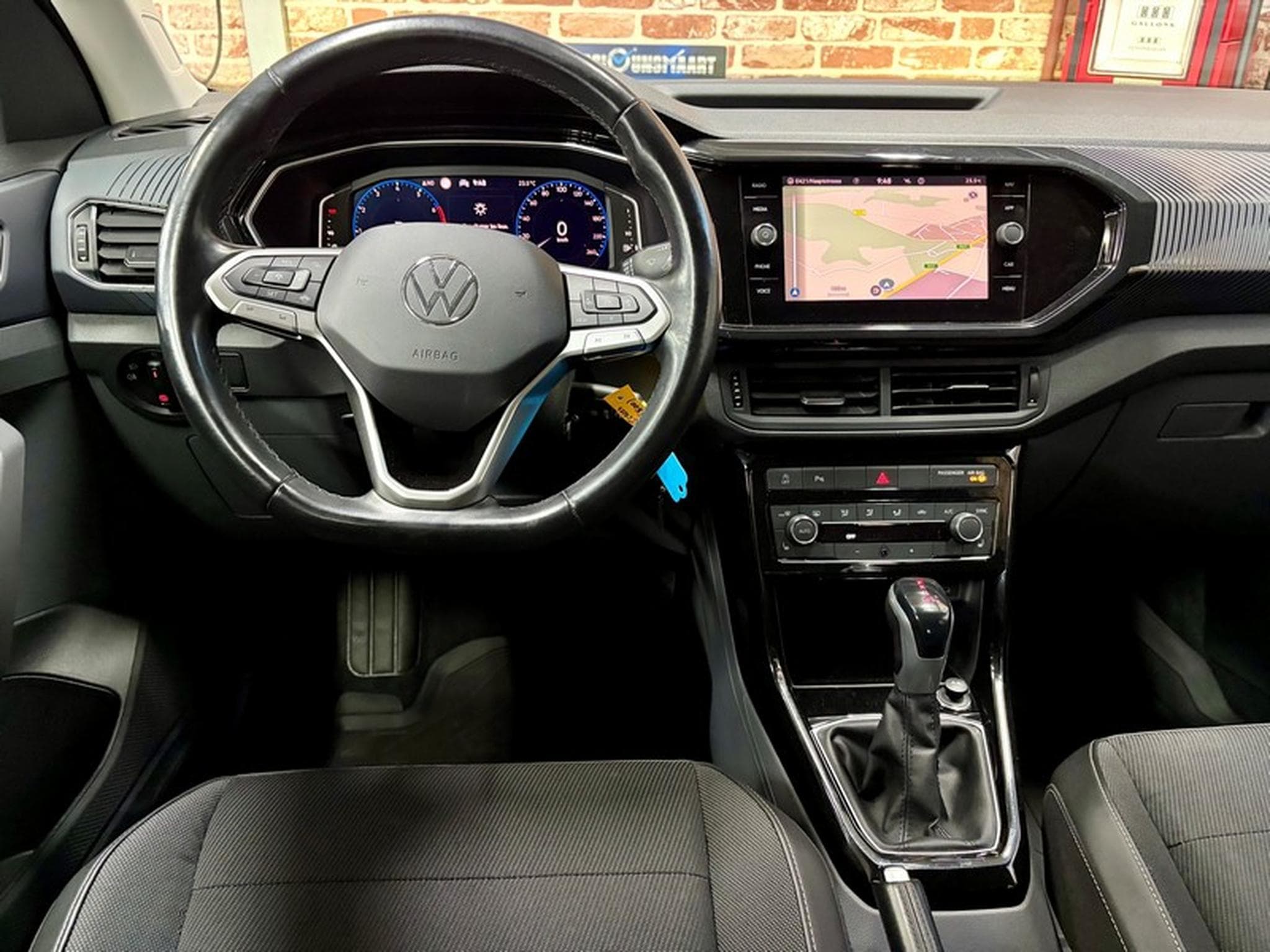 VW T-Cross T-Cross 1.0 TSi 116cv Auto STYLE Navi/Camera/DSG (2021) - Foto 4