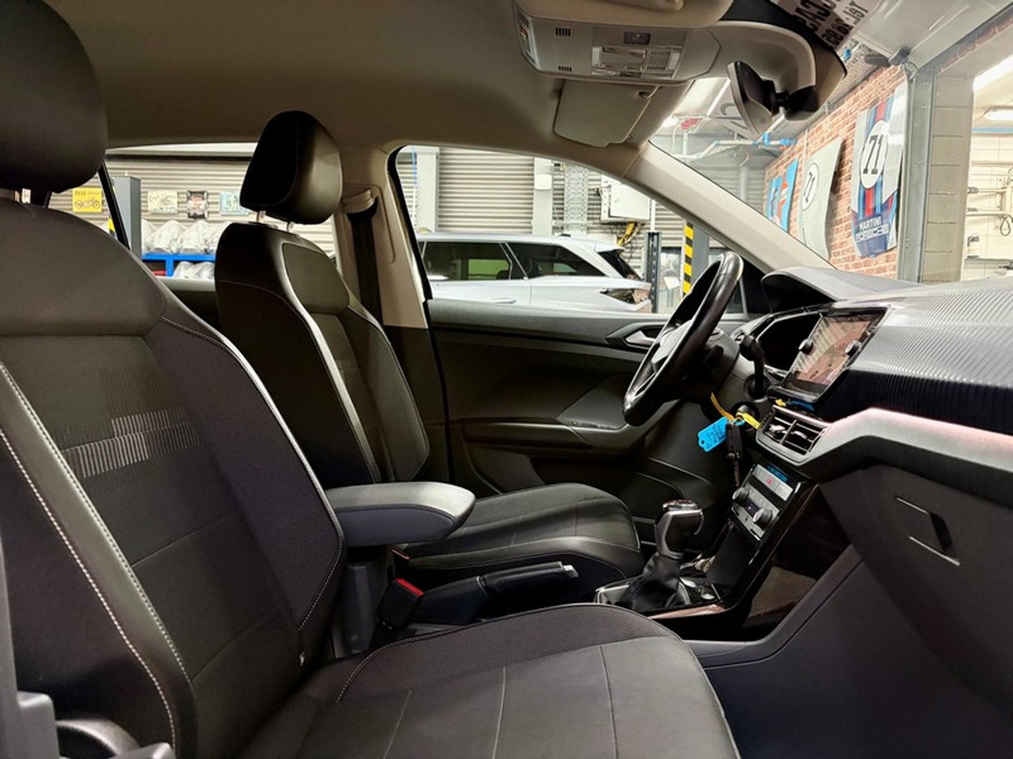 VW T-Cross T-Cross 1.0 TSi 116cv Auto STYLE Navi/Camera/DSG (2021) - Foto 8