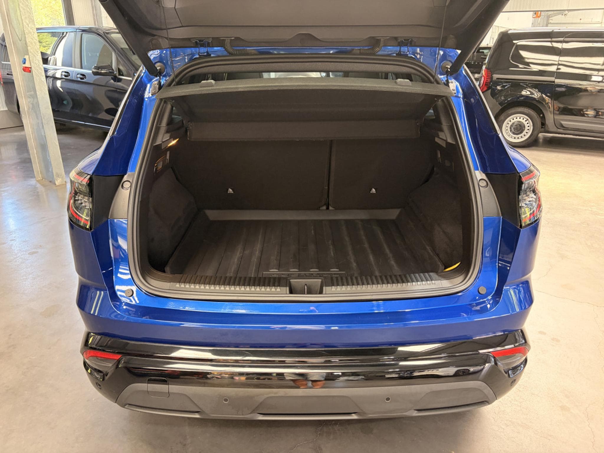 Renault Austral 1.3 TCe EDC Esprit Alpine 158HP (2023) - Photo 13