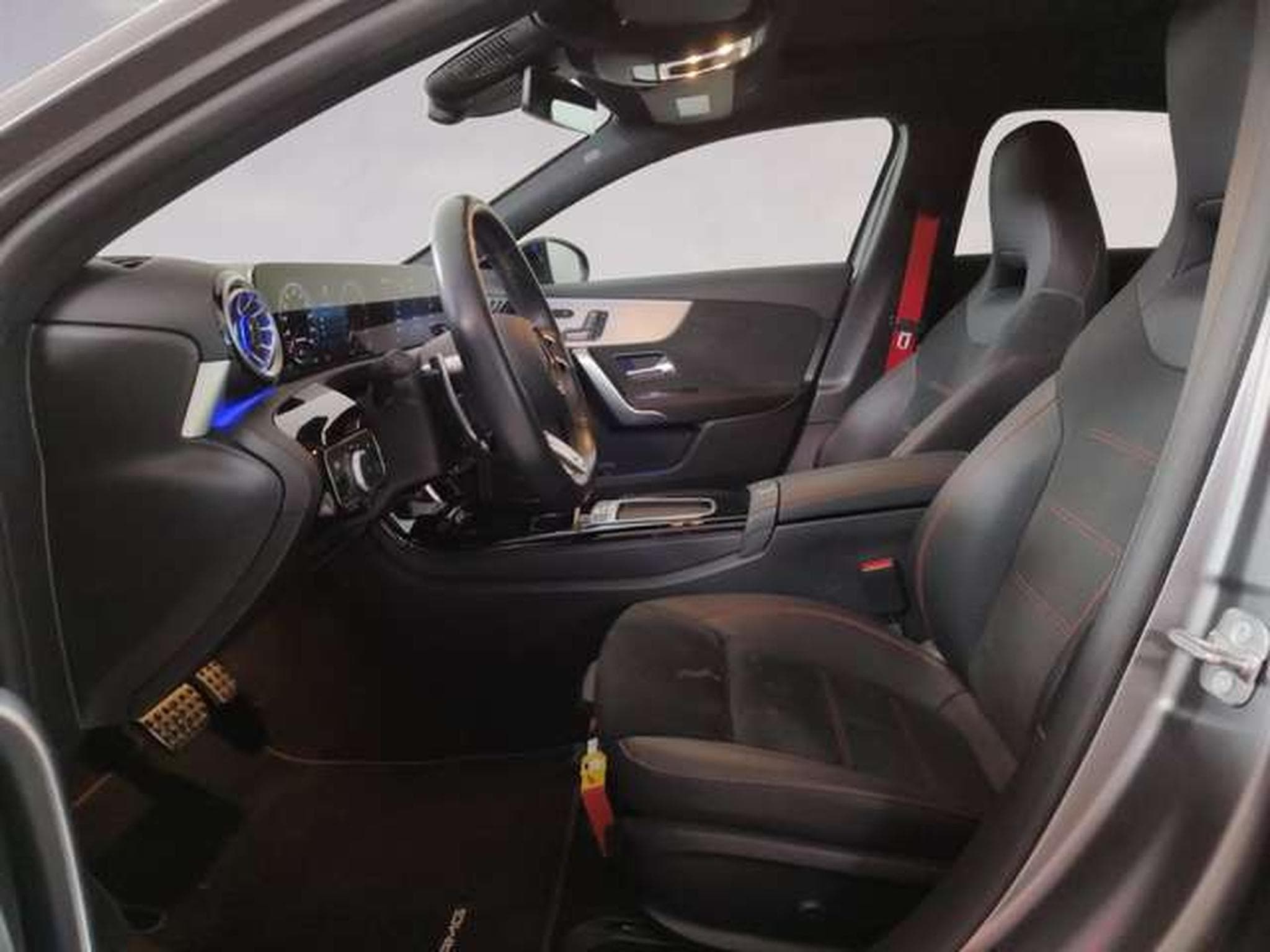 Mercedes Autres A 35 AMG (2024) - Photo 7