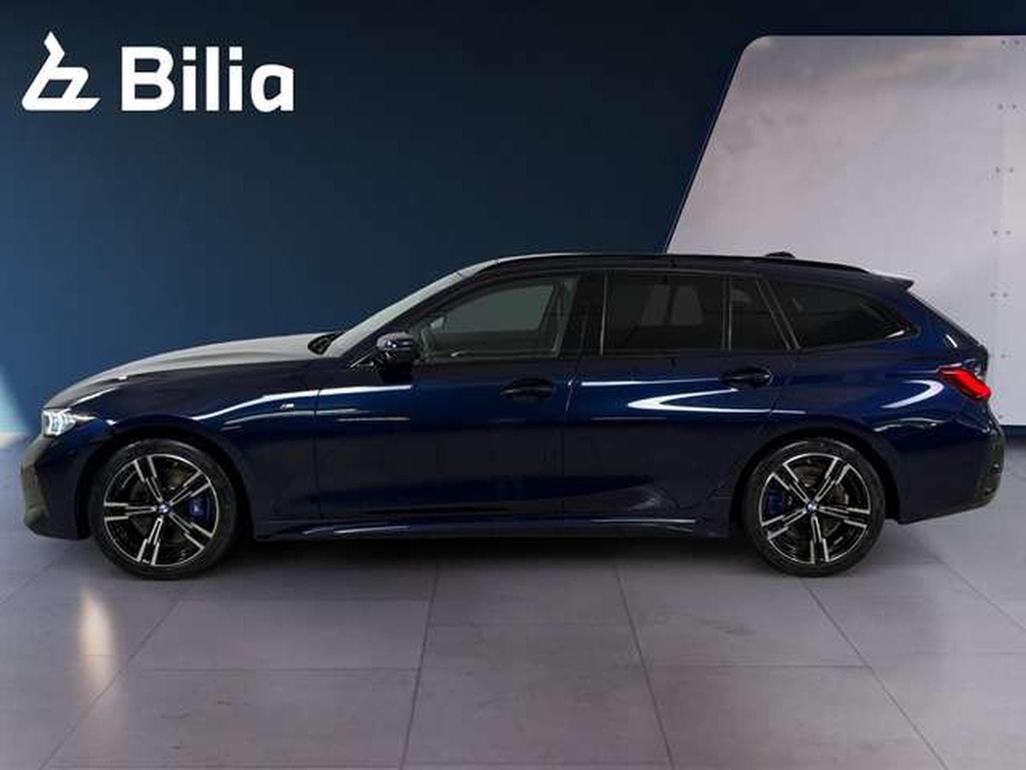 BMW 330 d xDrive M Sportpaket Head-Up HK HiFi DAB (2025) - Photo 12