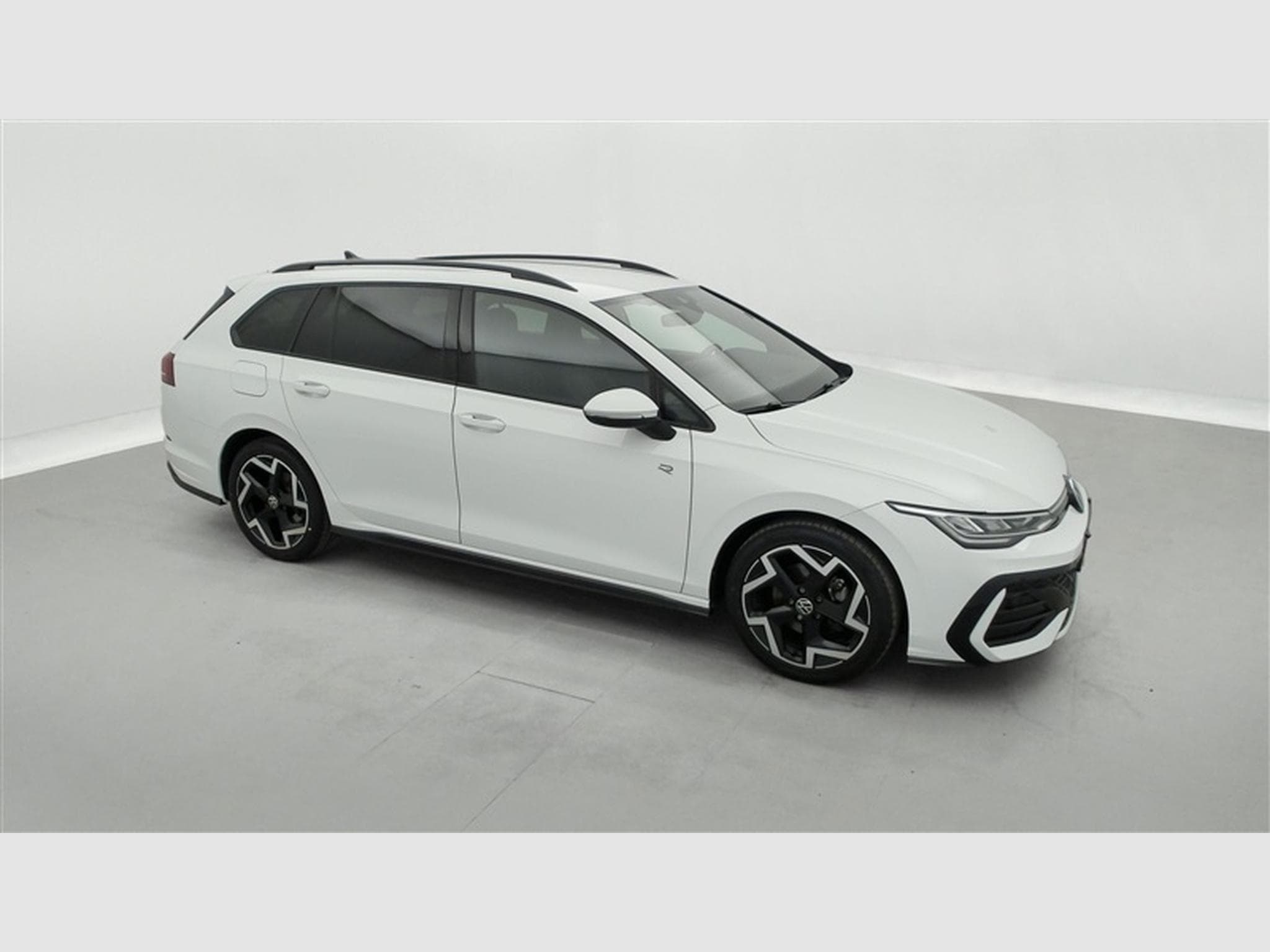 VW Golf 1.5 eTSI 150cv R-Line CARPLAY / FULL LED / CAMERA / JA 17" (2025) - Photo 23
