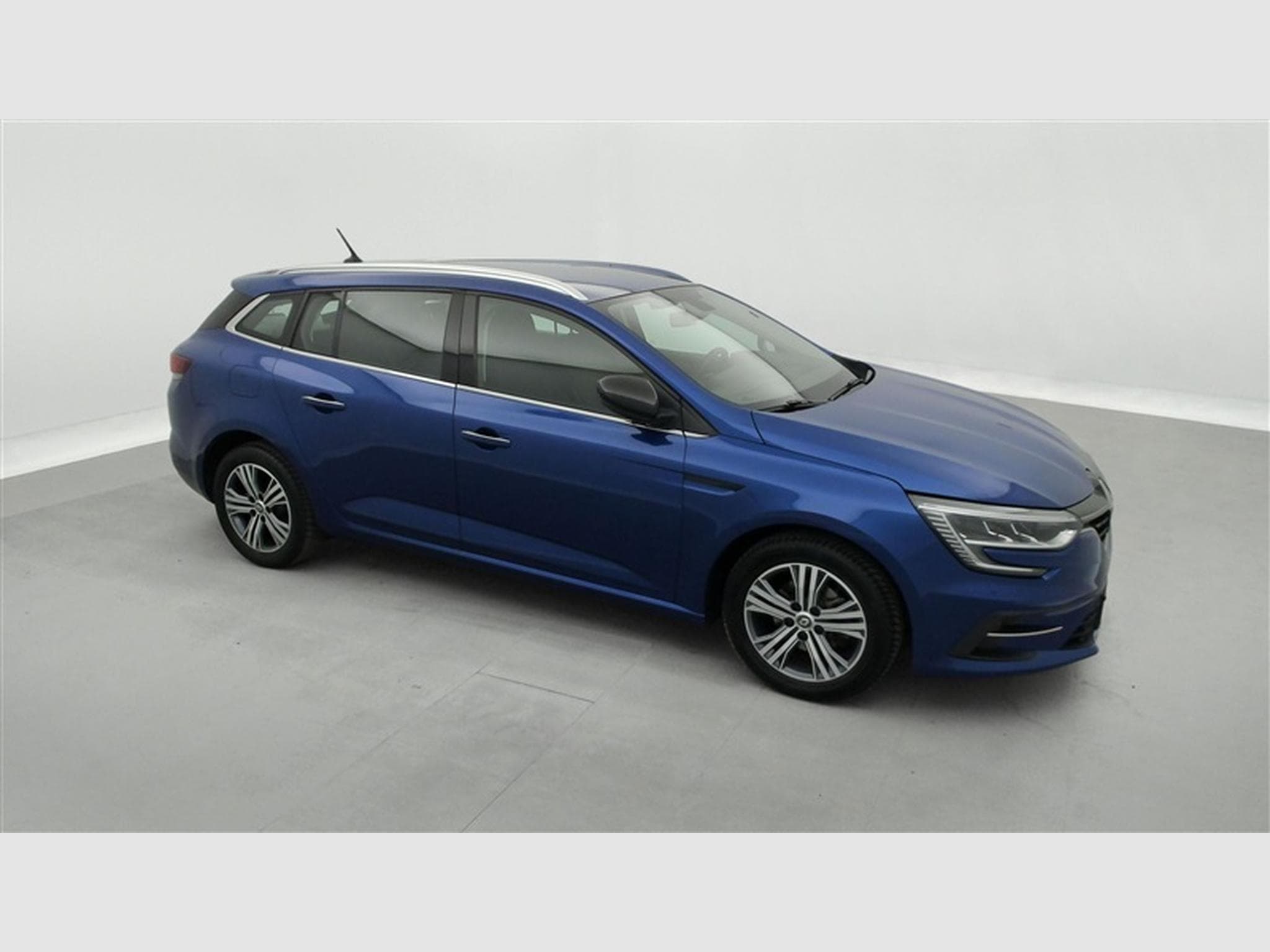 Renault Megane 1.33 TCe 140cv Evolution NAVI / FULL LED / PDC AV+AR / JA 16 (2023) - Foto 23