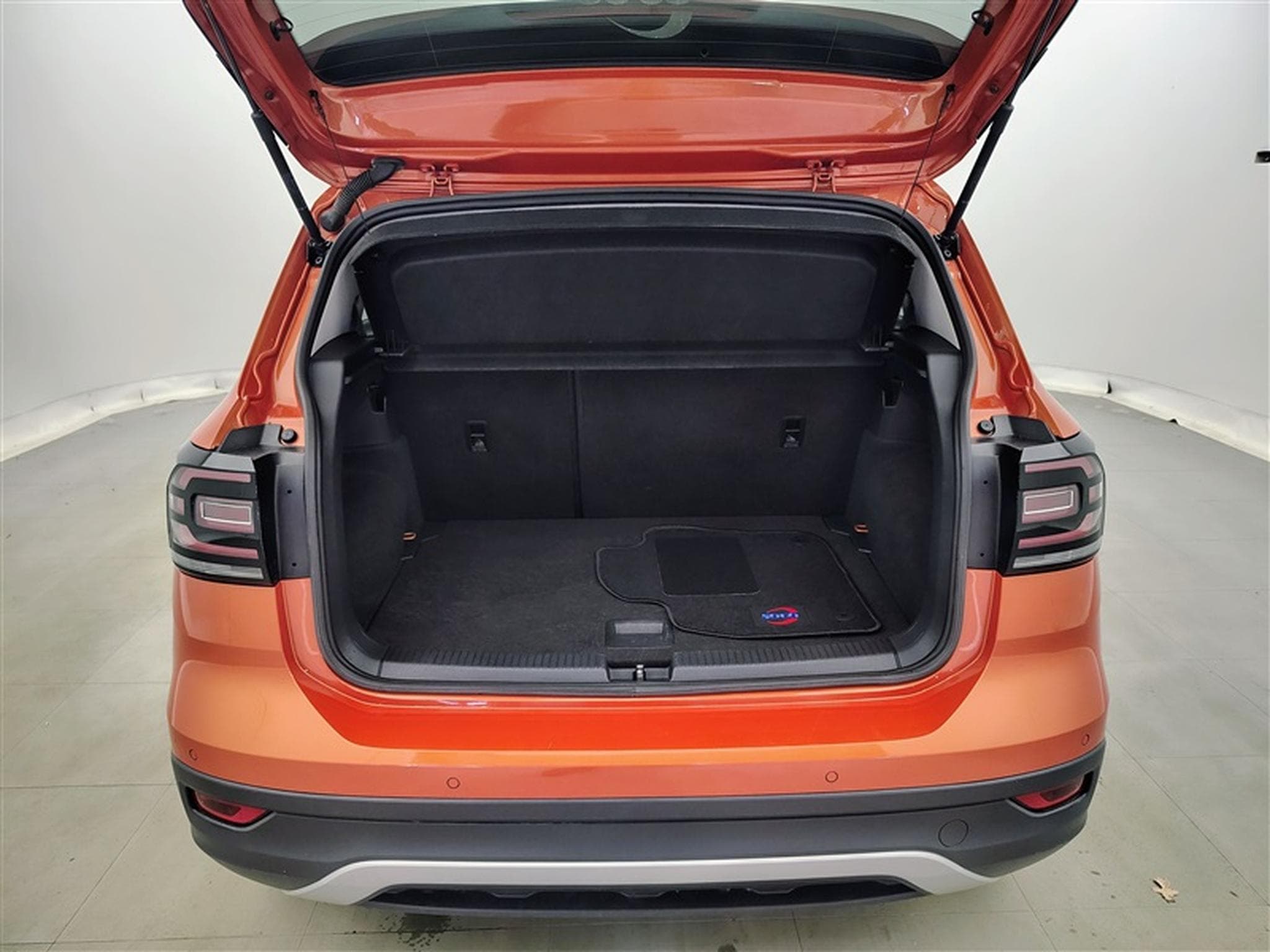 VW T-Cross 1.0 TSI 110cv DSG Life CARPLAY (2023) - Photo 14