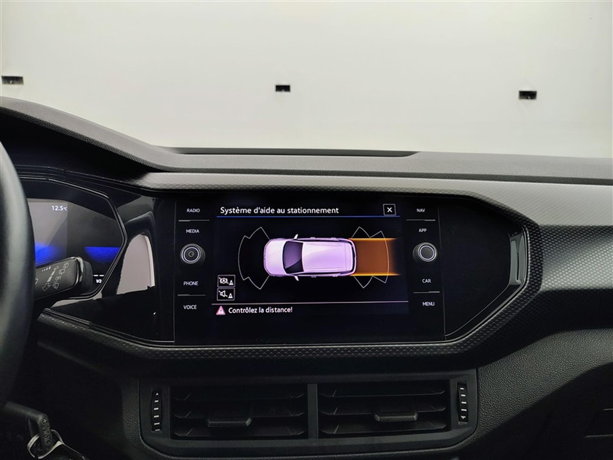 VW T-Cross 1.0 TSI 110cv DSG Life CARPLAY (2023) - Photo 17