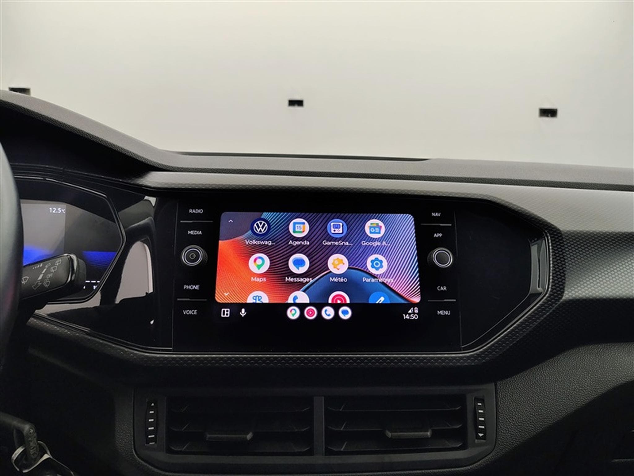 VW T-Cross 1.0 TSI 110cv DSG Life CARPLAY (2023) - Photo 19