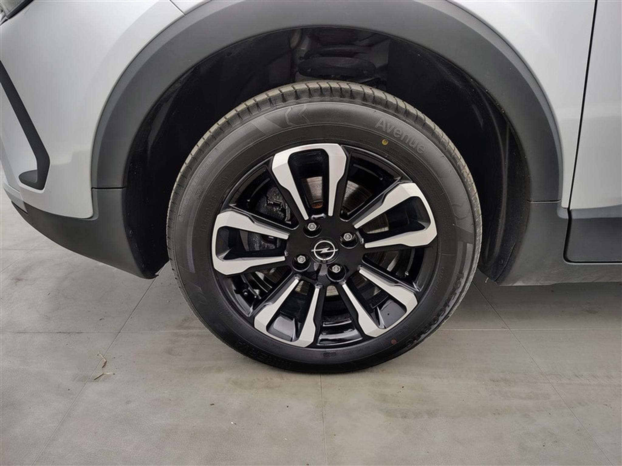 Opel Crossland 1.2 Turbo 110cv Elegance NAVI / FULL LED / CAMERA / JA 16" (2023) - Foto 6