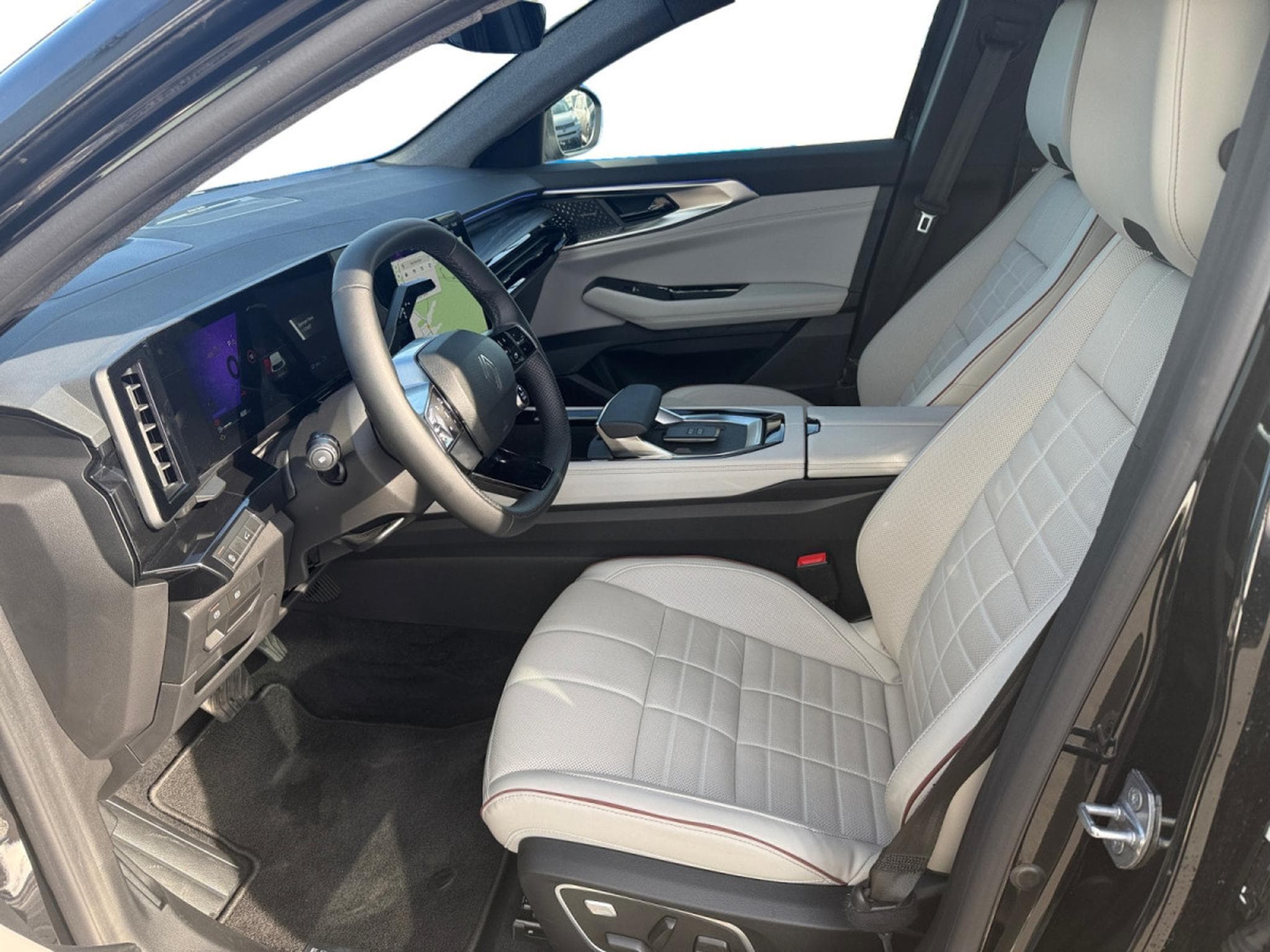Renault Espace 1.2 E-Tech Iconic Full Hybrid 200 7pl (2026) - Photo 8