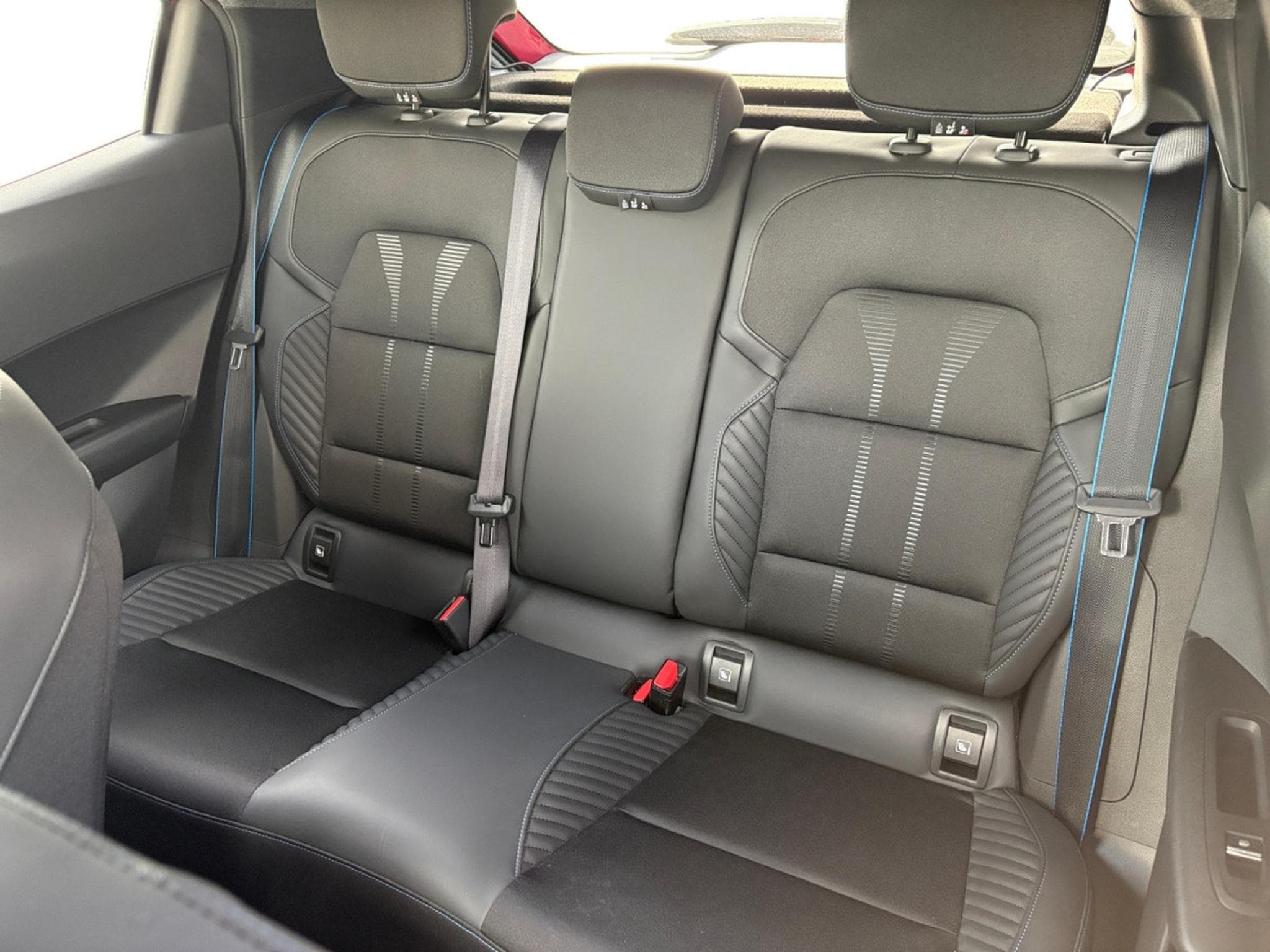 Renault Clio 1.8 Esprit Alpine full hybrid E-Tech 160 hp (2026) - Photo 8